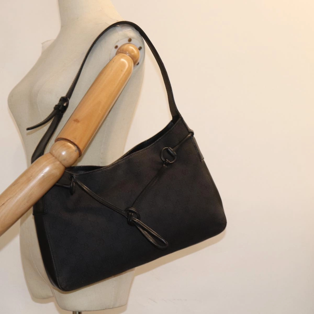 GUCCI GG Canvas Shoulder Bag Black 101975  78344