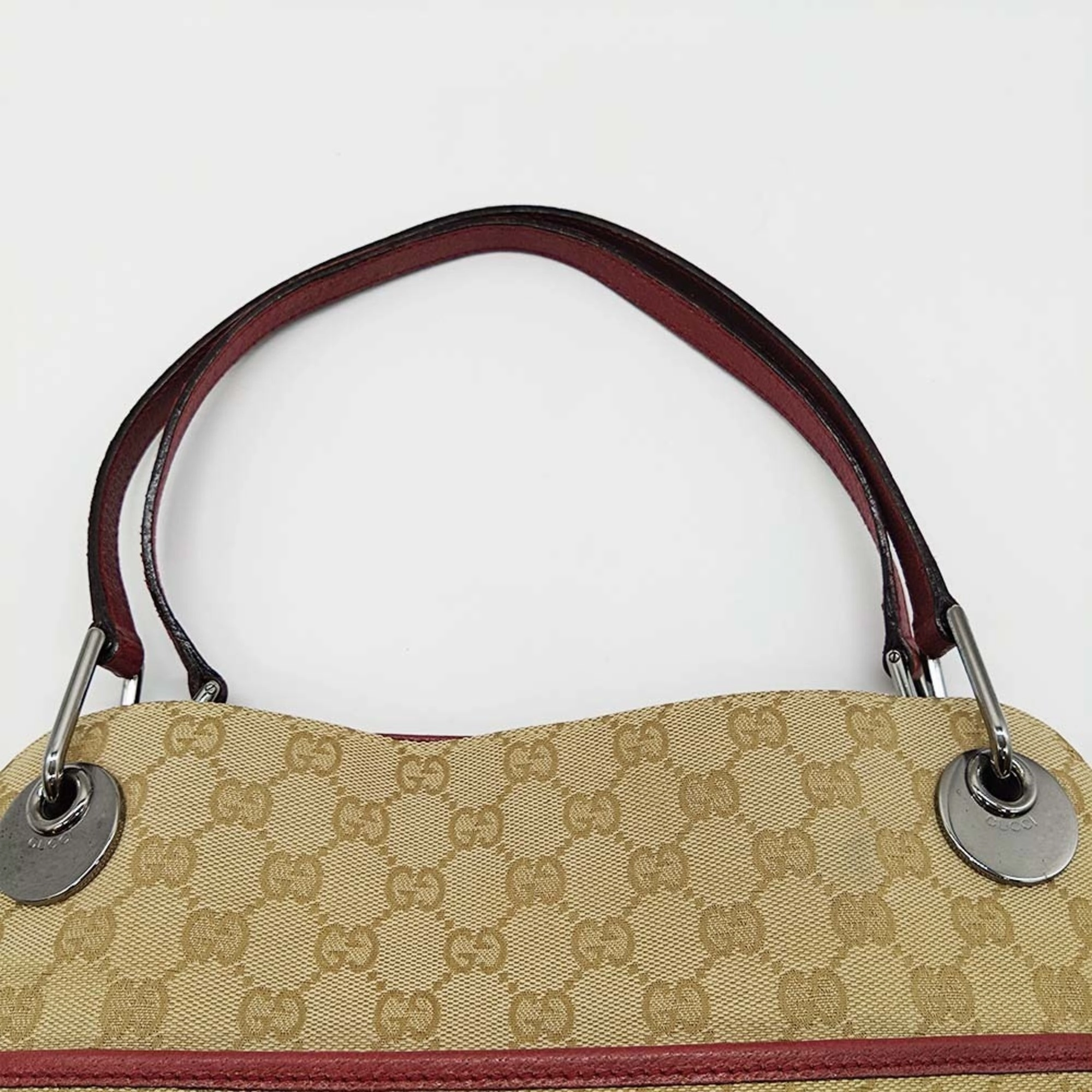 Gucci  Gg Canvas Shoulder Bag (Pre-Owned)