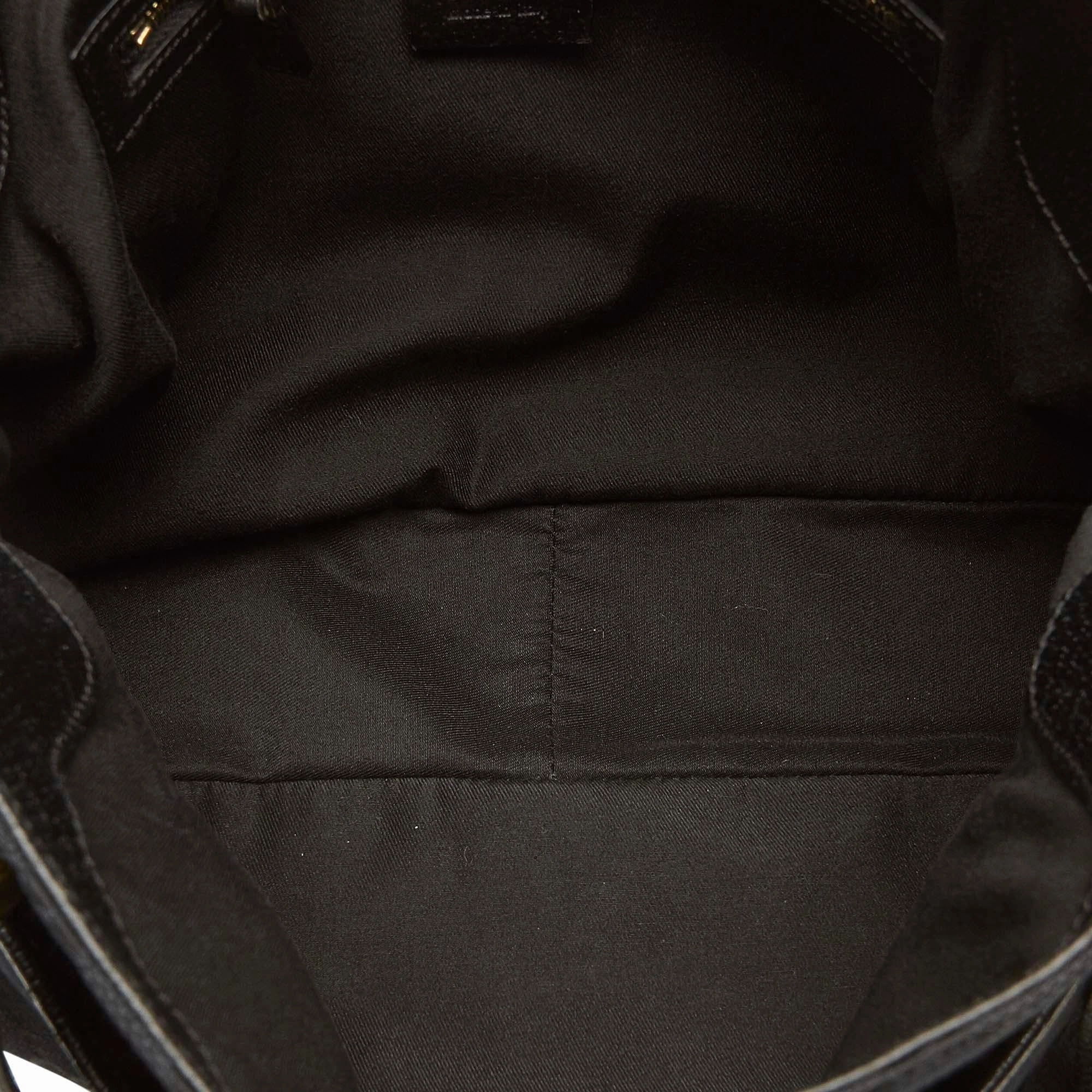 Gucci GG Canvas Shoulder Bag (SHG-32366)