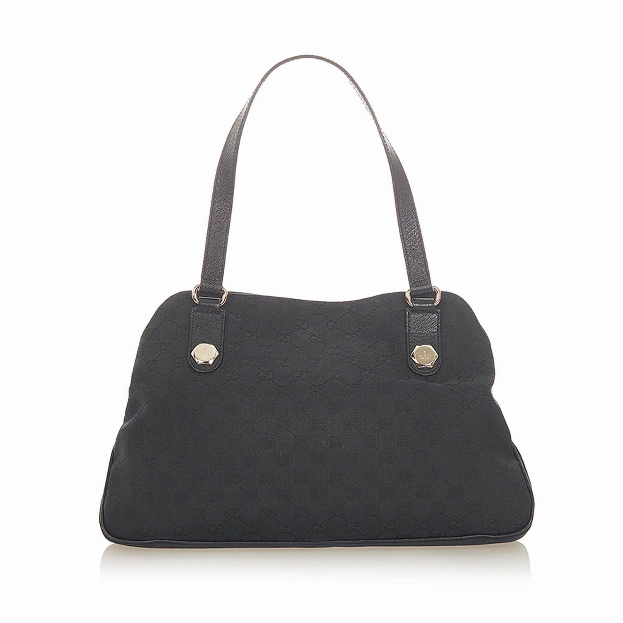 Gucci GG Canvas Shoulder Bag (SHG-32366)