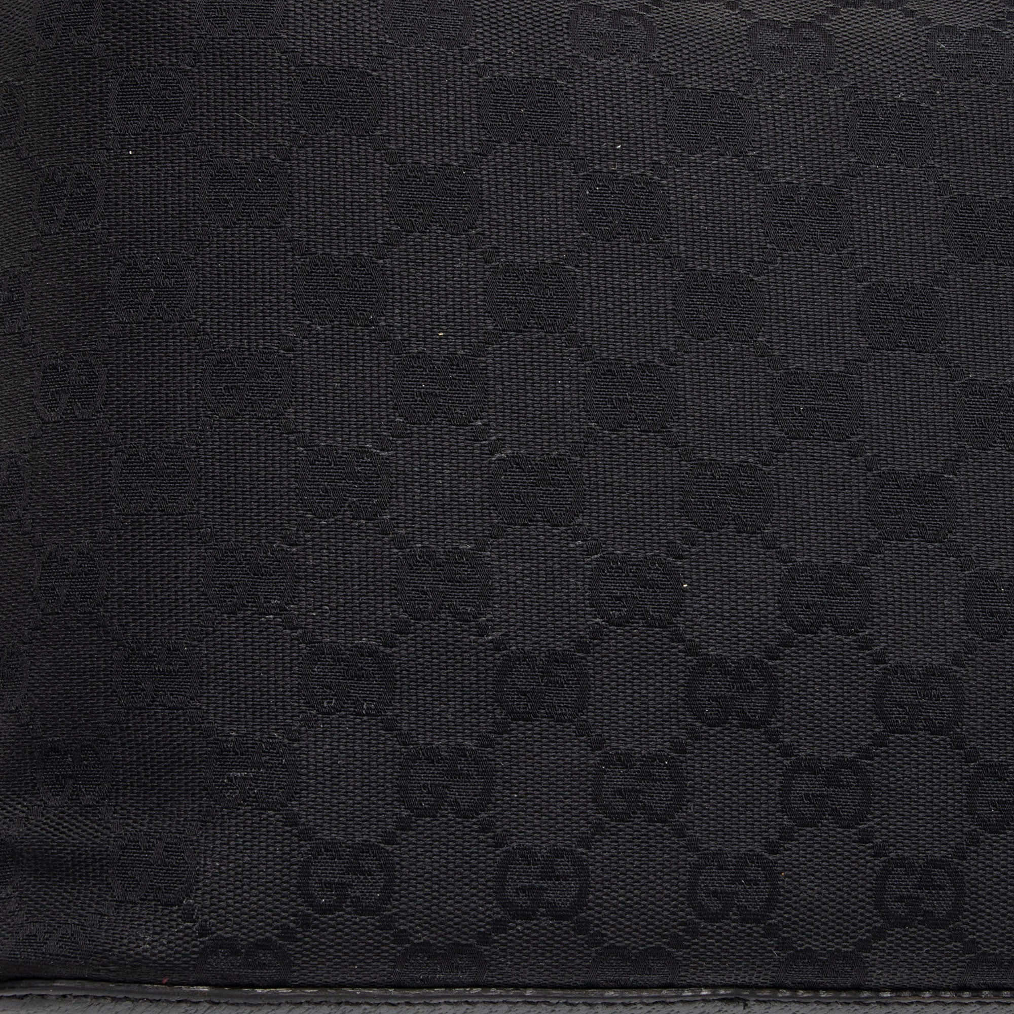 Gucci GG Canvas Small Shoulder Bag (SHF-ewDU0f)