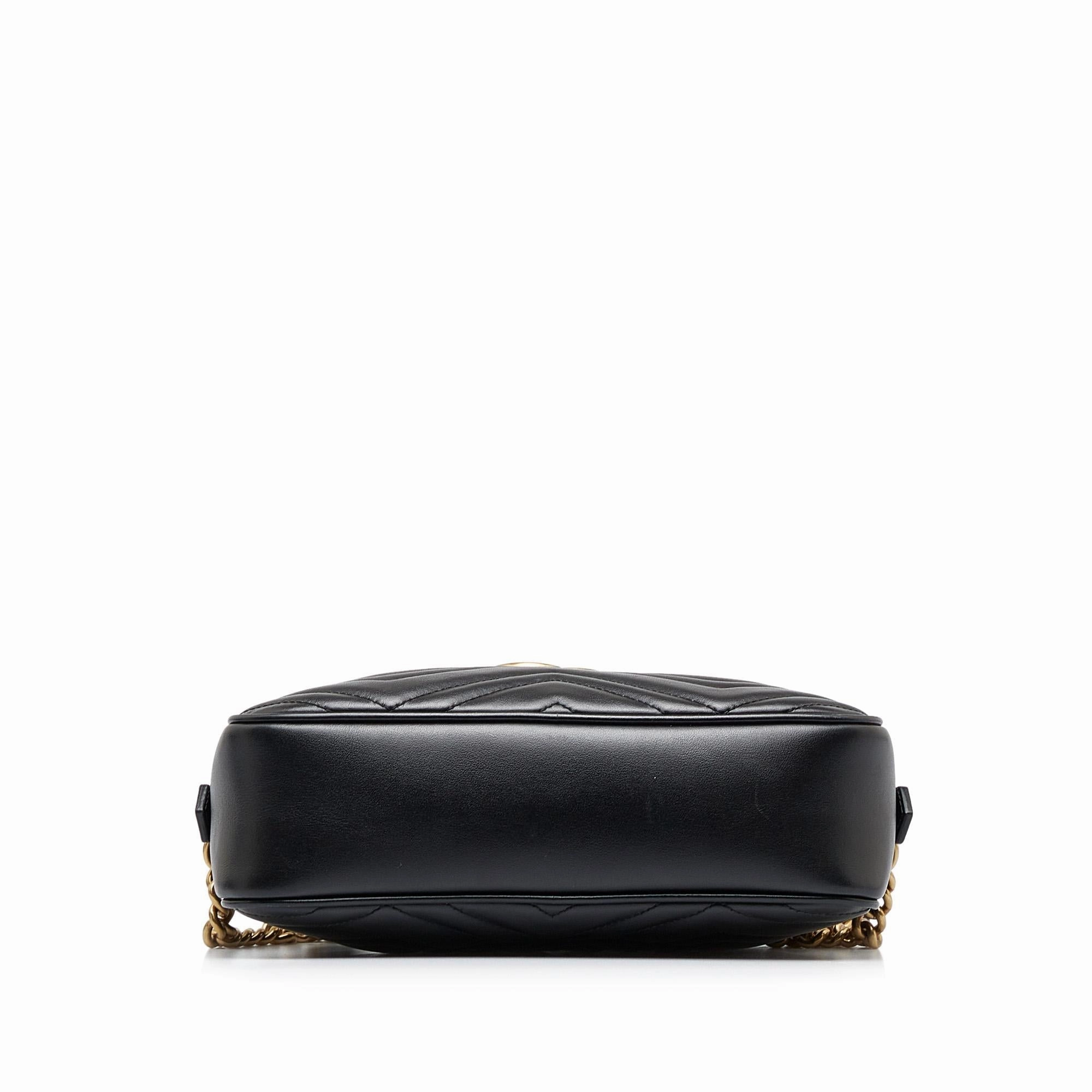 Gucci GG Marmont Matelasse Crossbody Bag (SHG-Ilztpl)