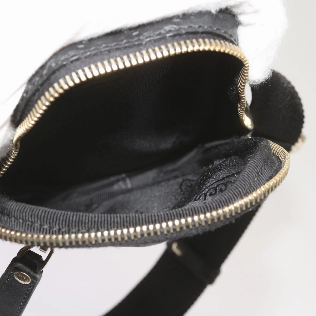 Gucci Gg Signature  Leather Shoulder Bag ()