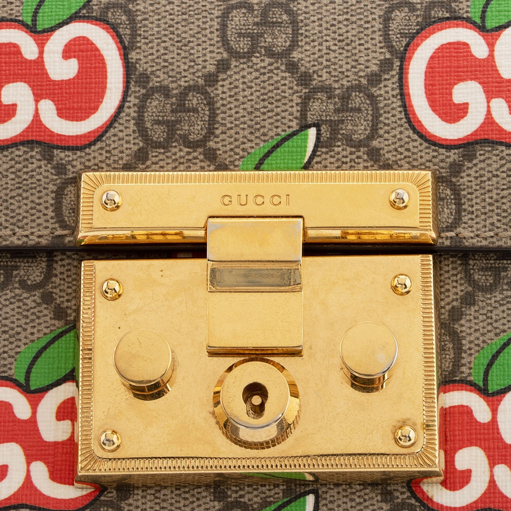 Gucci GG Supreme Apple Padlock Small Shoulder Bag (SHF-ye70dk)