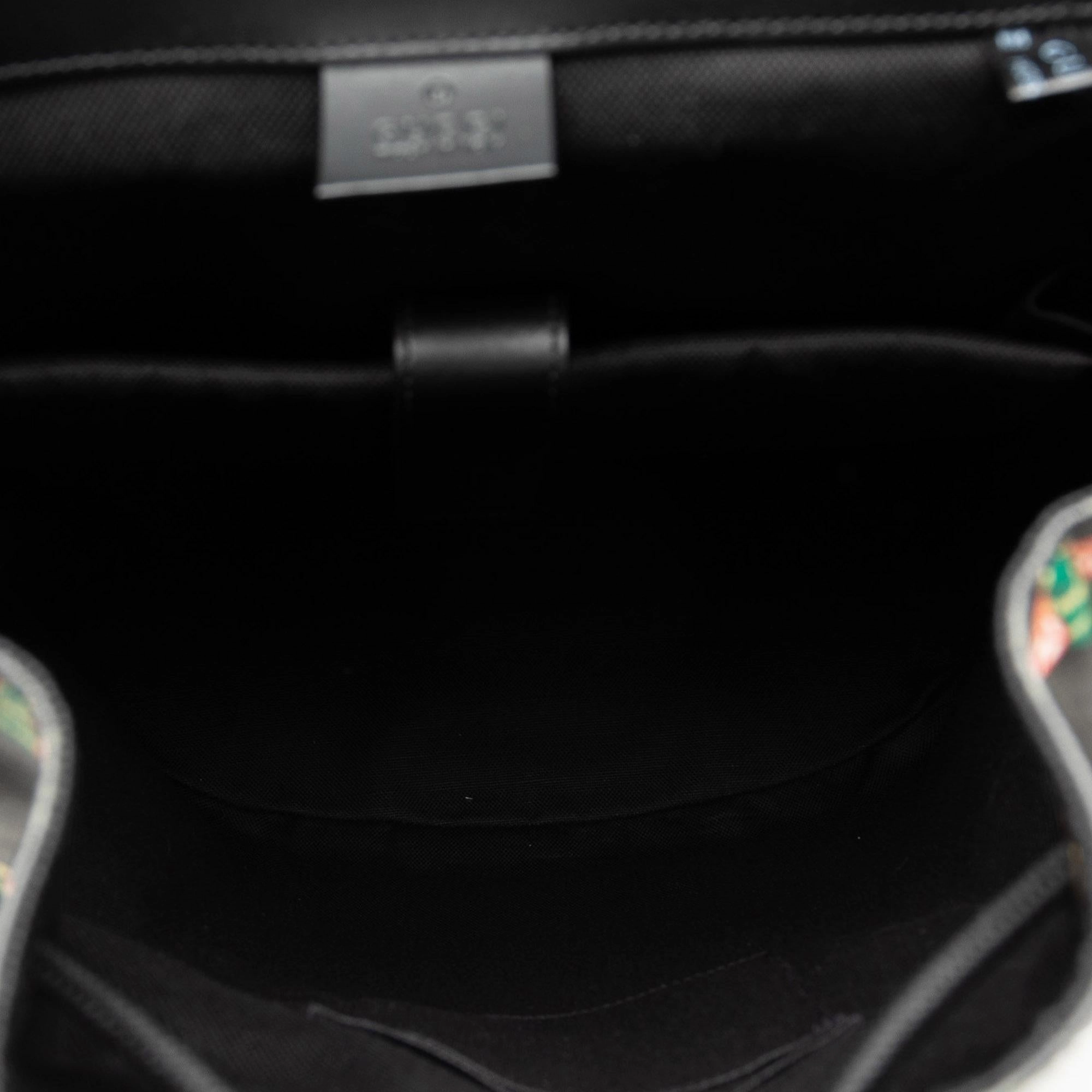 Gucci GG Supreme Bestiary Bee Backpack (SHG-RTlQ8e)