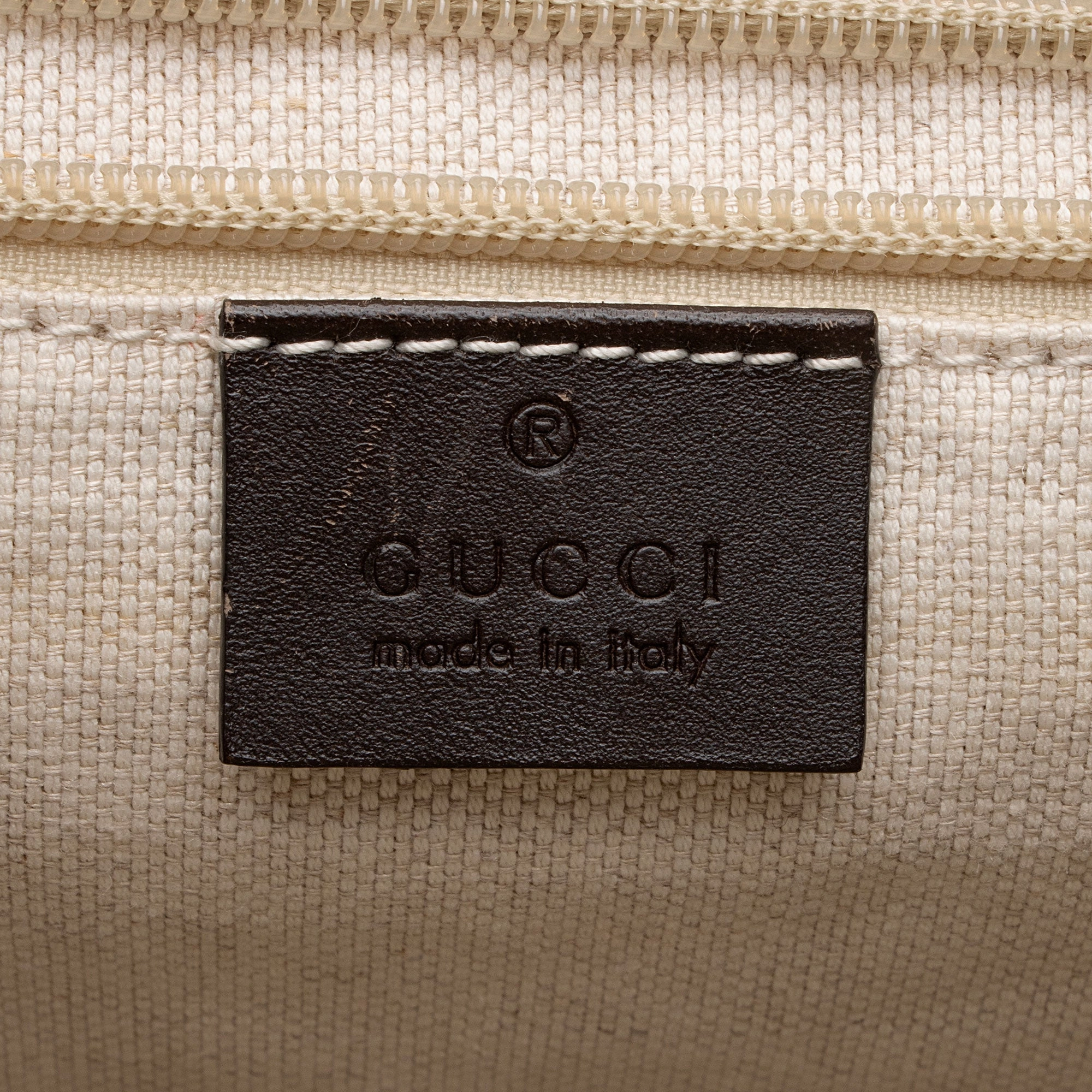 Gucci GG Supreme Buckle Backpack (SHF-143x2E)