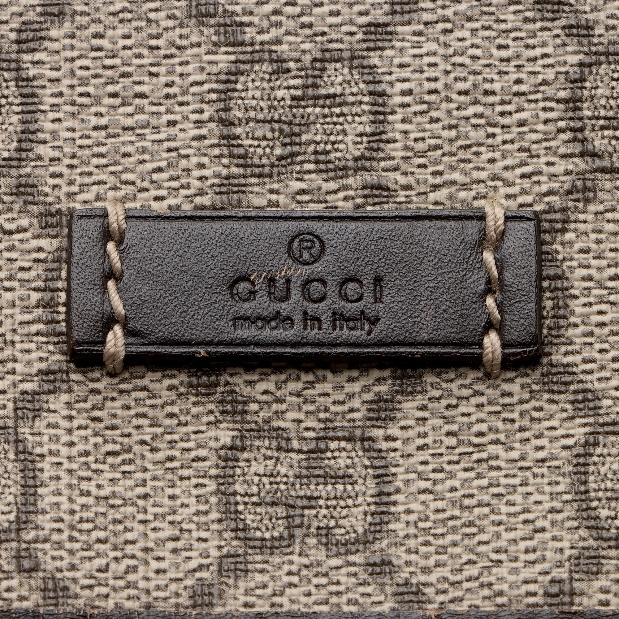 Gucci GG Supreme Buckle Backpack (SHF-143x2E)