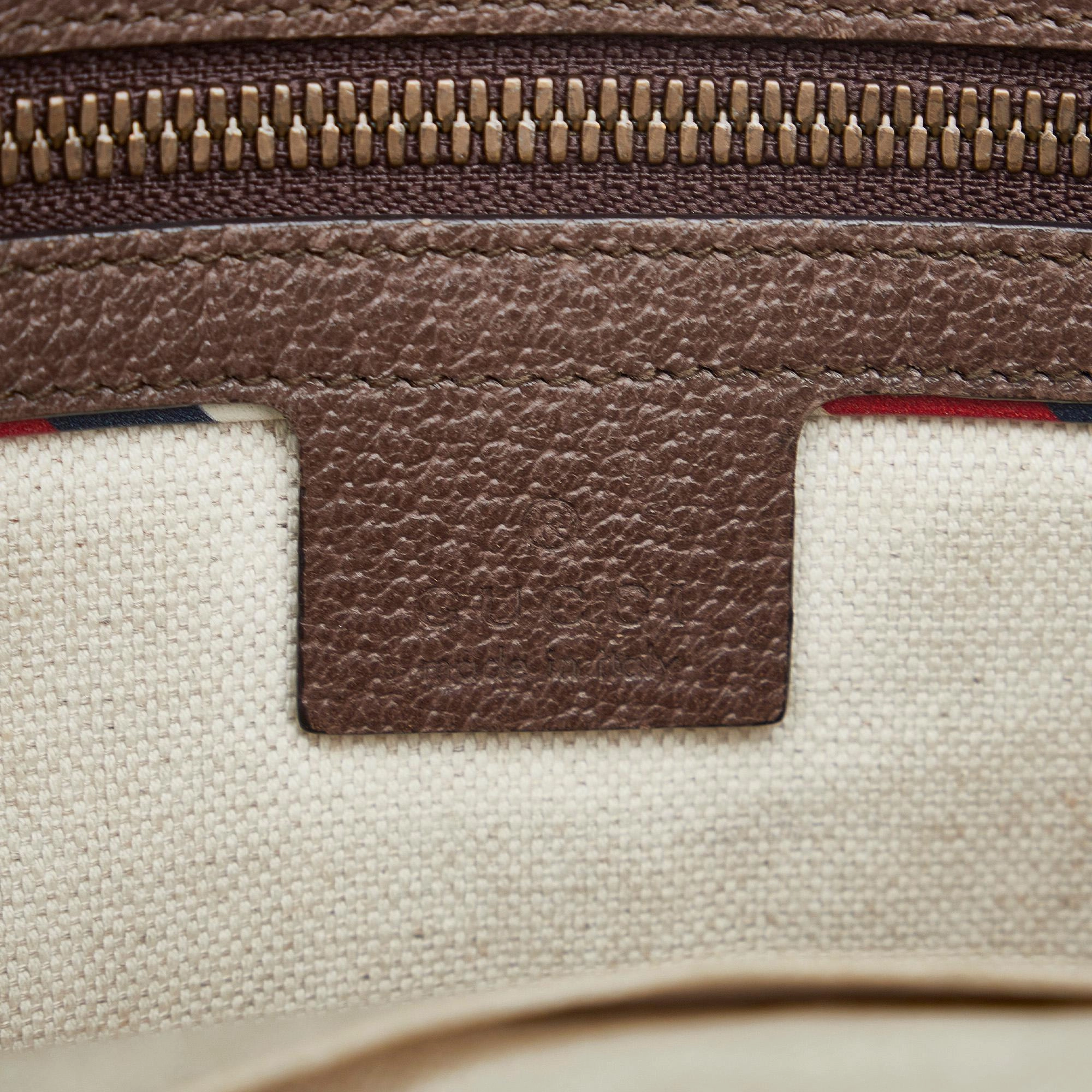 Gucci GG Supreme Courrier Crossbody Bag (SHG-NgCfeH)