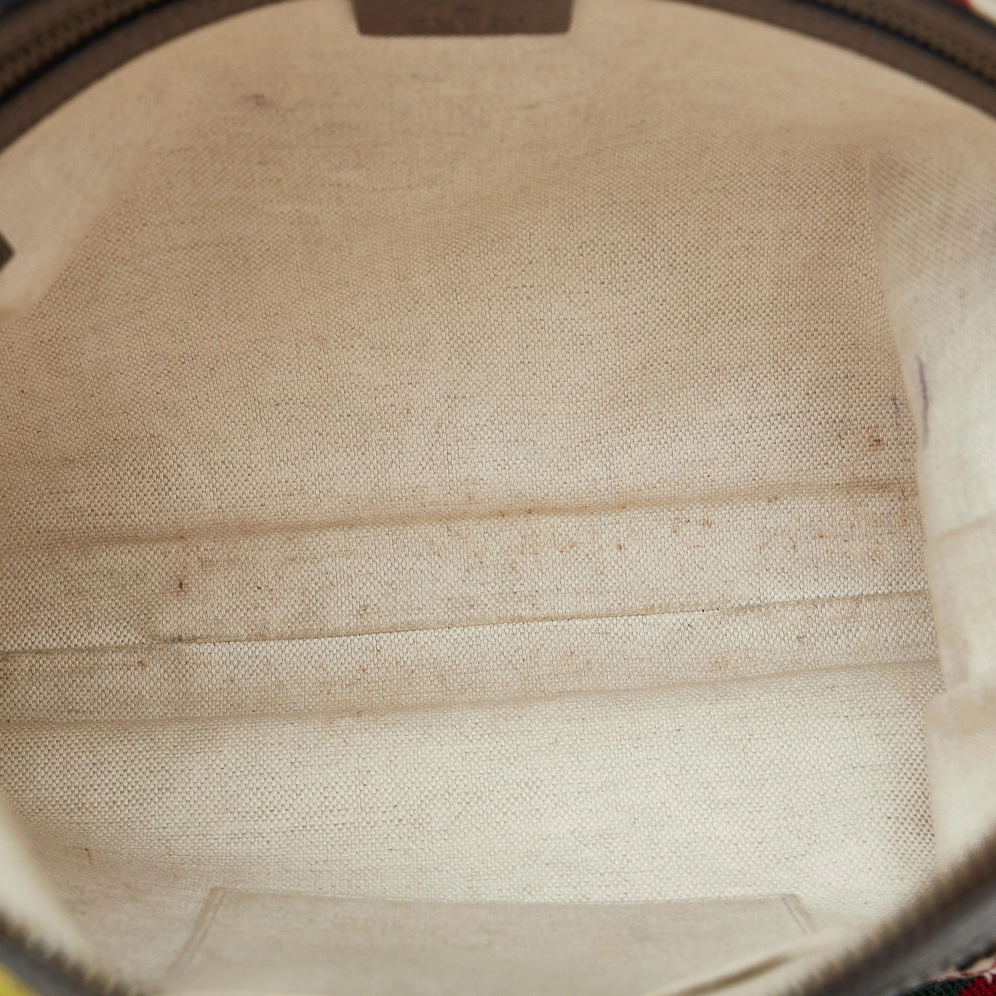 Gucci GG Supreme Courrier Crossbody Bag (SHG-NgCfeH)