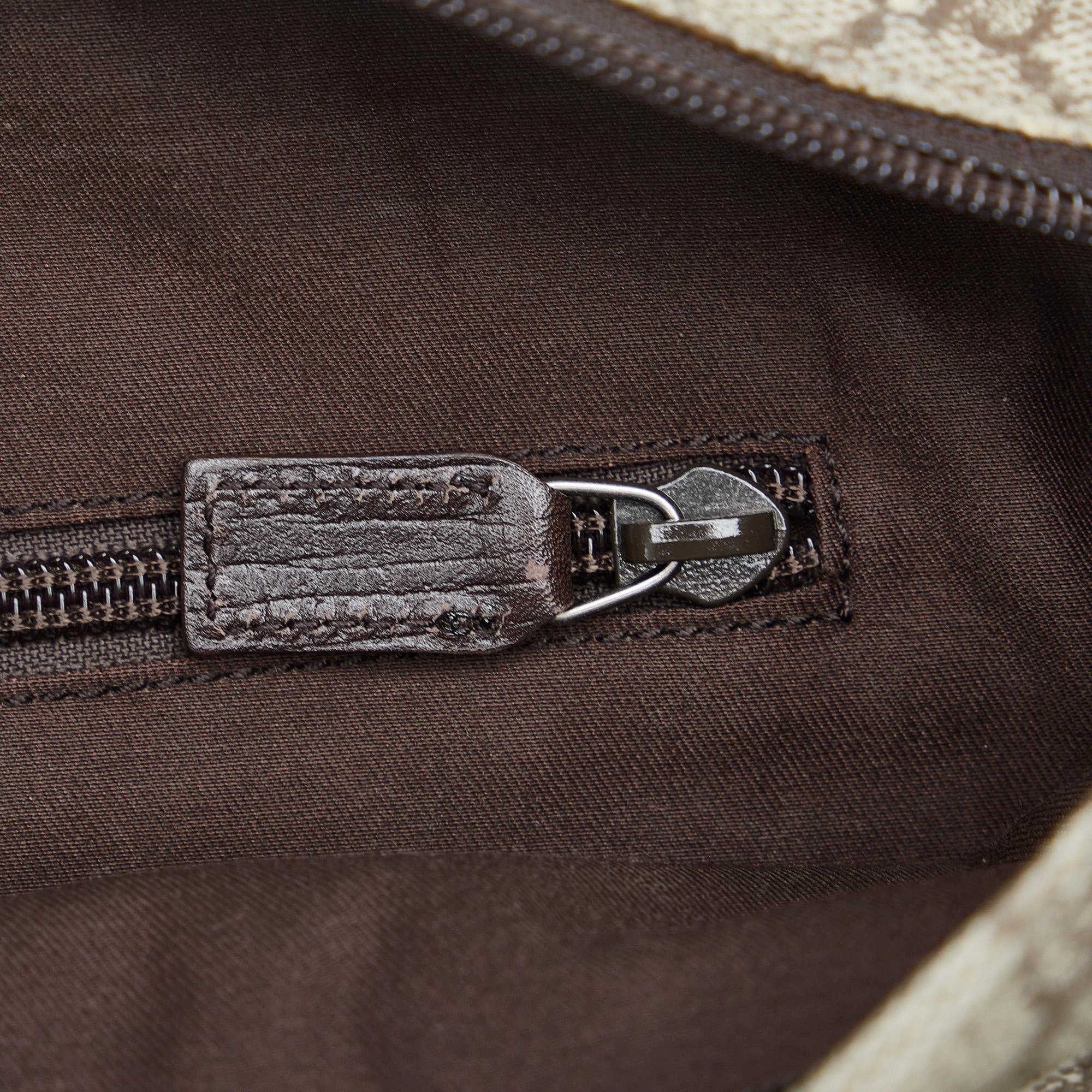 Gucci GG Supreme Crossbody Bag (SHG-GZ28qJ)