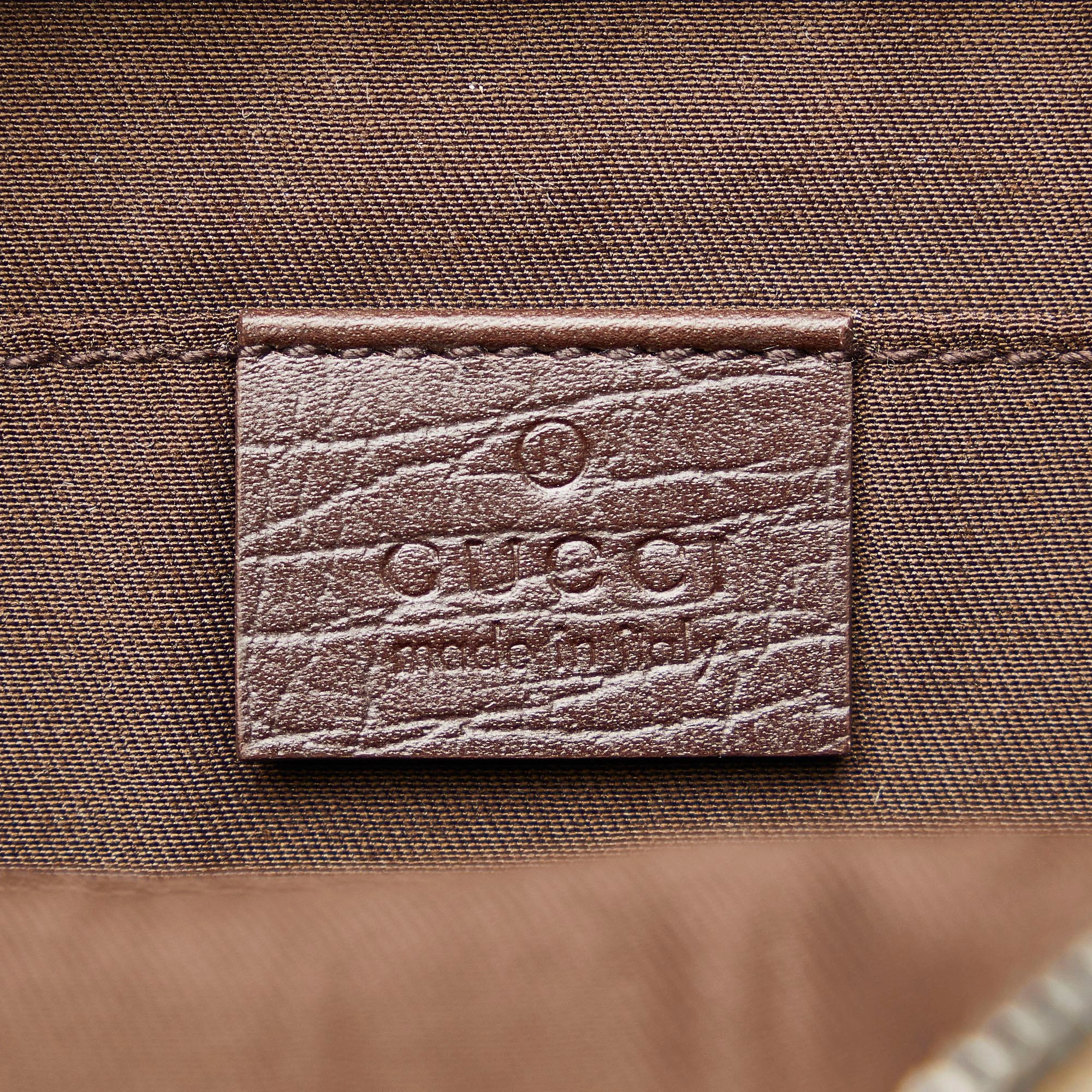 Gucci GG Supreme Crossbody Bag (SHG-lvoFNv)