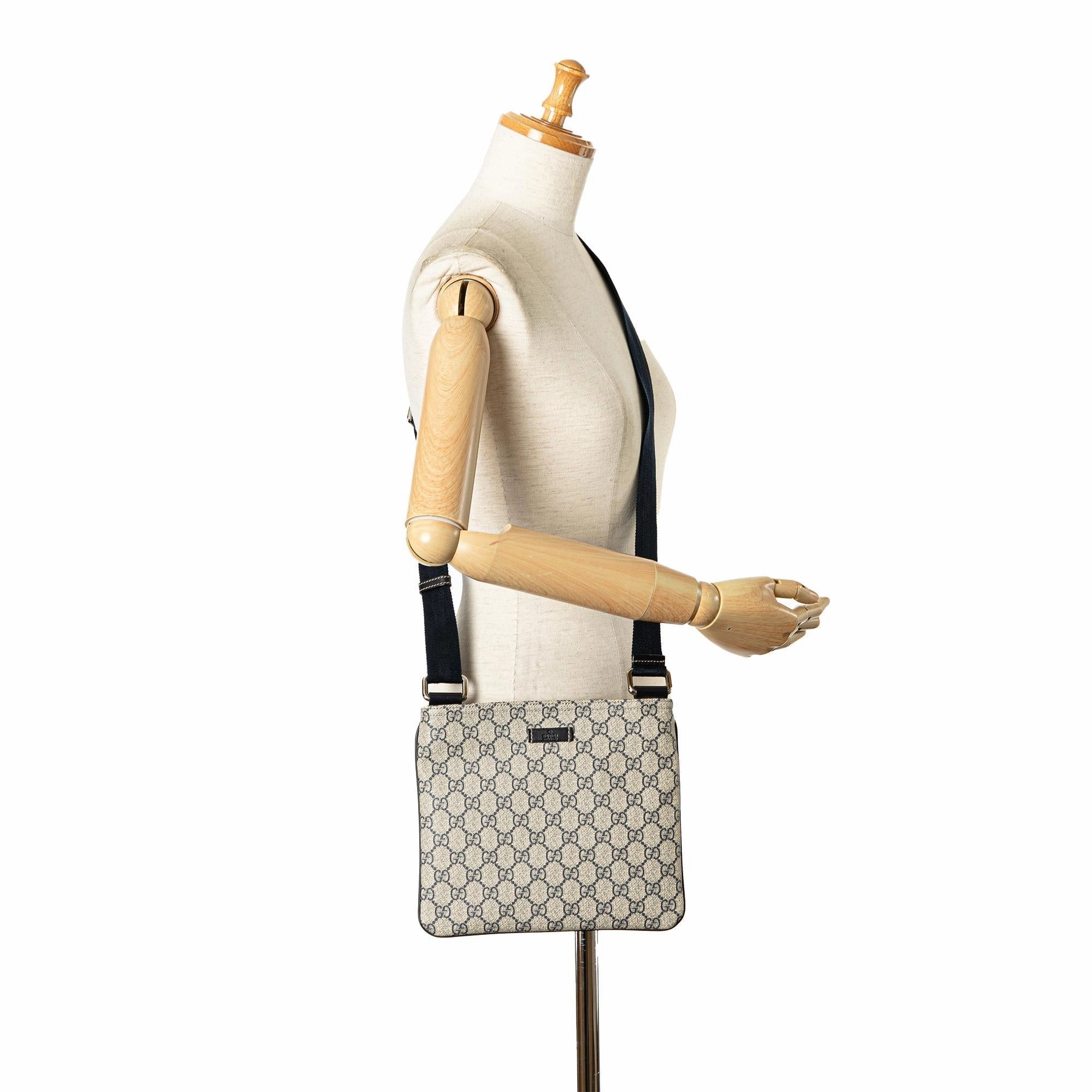 Gucci GG Supreme Crossbody (SHG-qMQoC0)