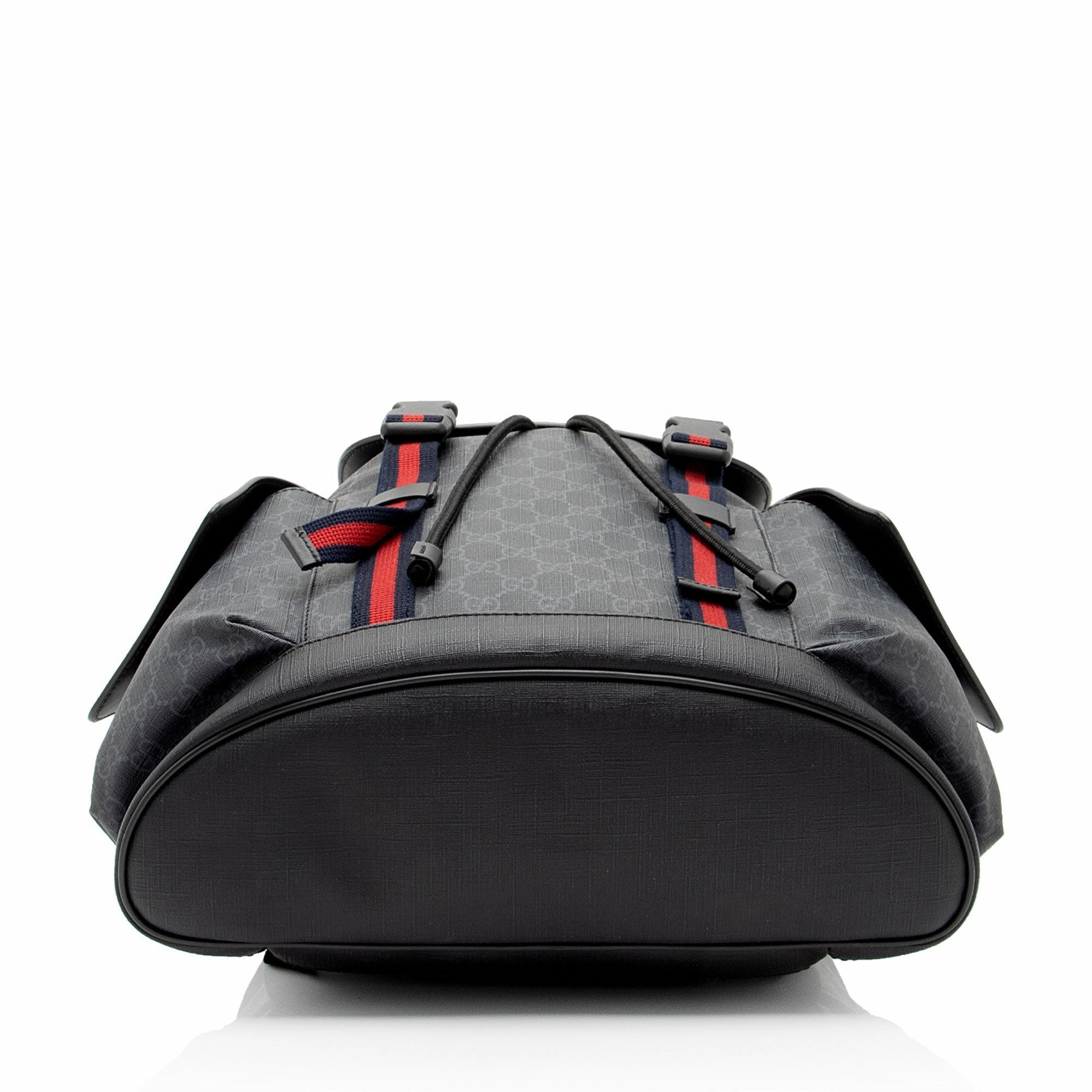 Gucci GG Supreme Medium Flap Backpack (SHF-NNj9Jx)