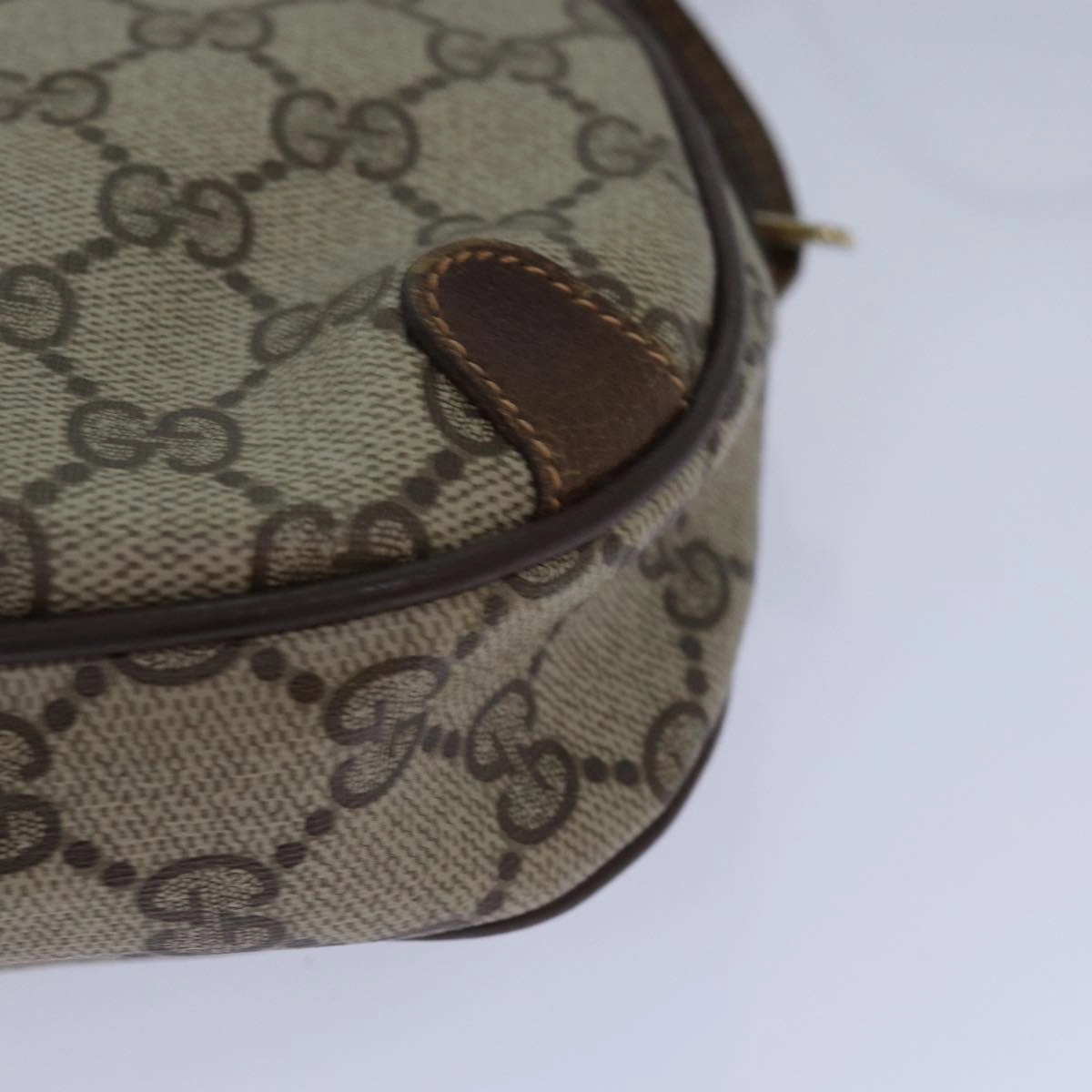GUCCI GG Supreme Shoulder Bag PVC Leather Beige Red gold 89 02 066  84564