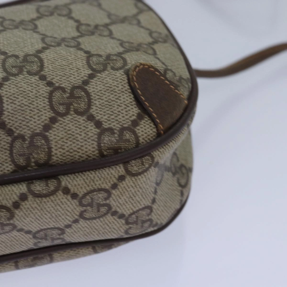 GUCCI GG Supreme Shoulder Bag PVC Leather Beige Red gold 89 02 066  84564