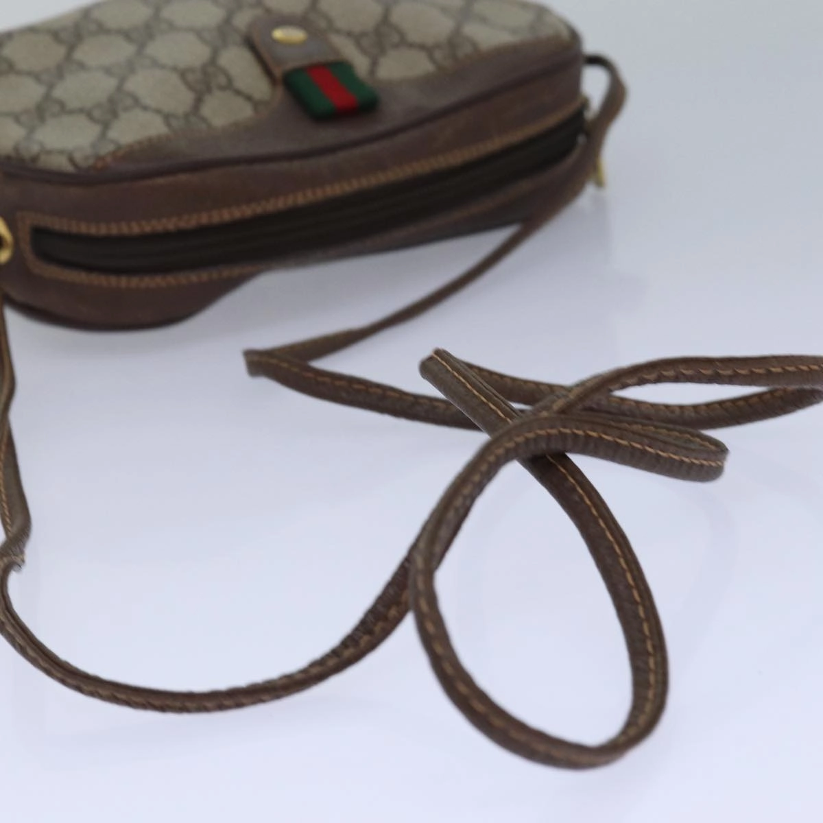GUCCI GG Supreme Shoulder Bag PVC Leather Beige Red gold 89 02 066  84564