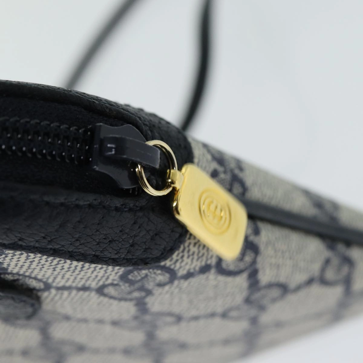 GUCCI GG Supreme Shoulder Bag PVC Leather Navy 904 02 047  80808