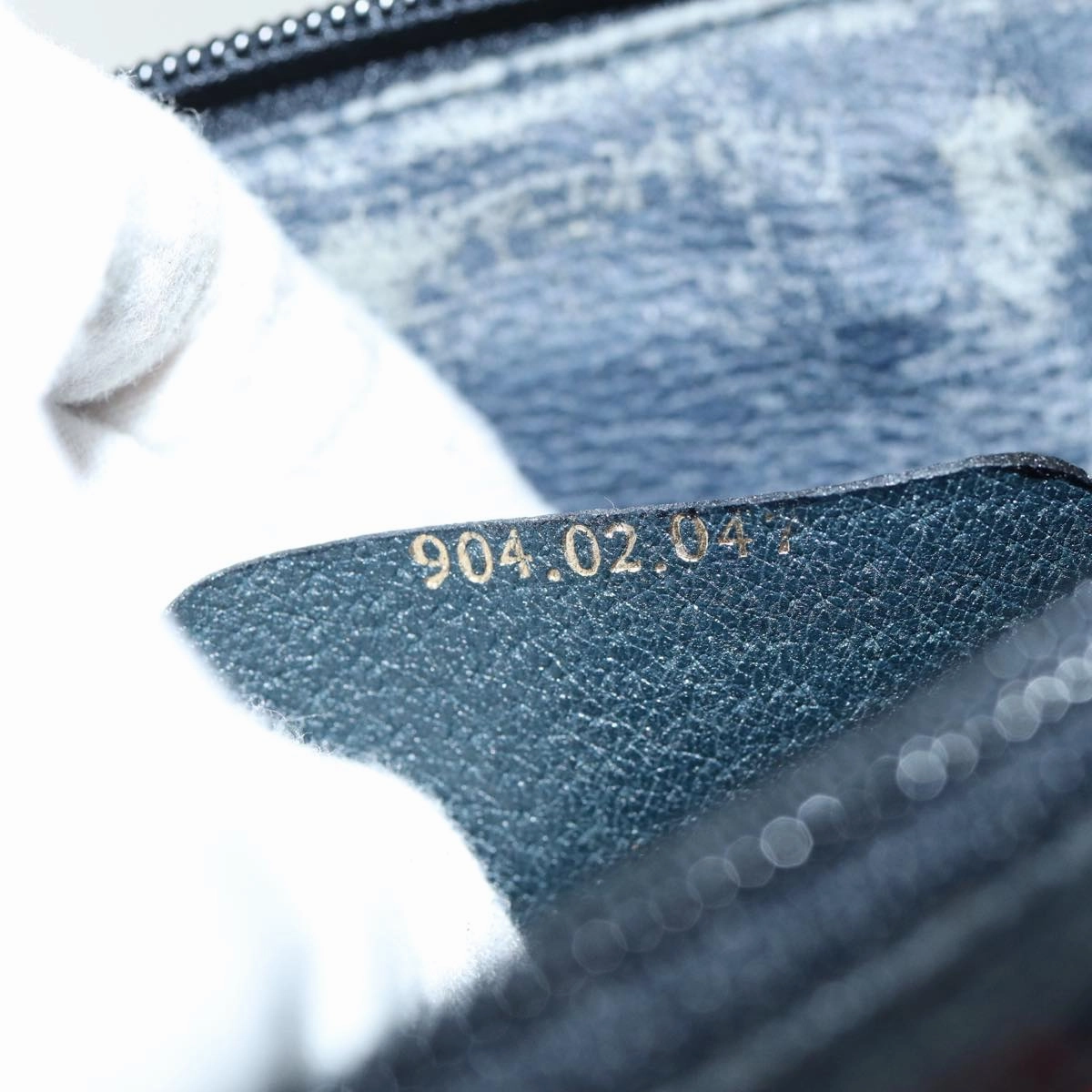 GUCCI GG Supreme Shoulder Bag PVC Leather Navy 904 02 047  80808