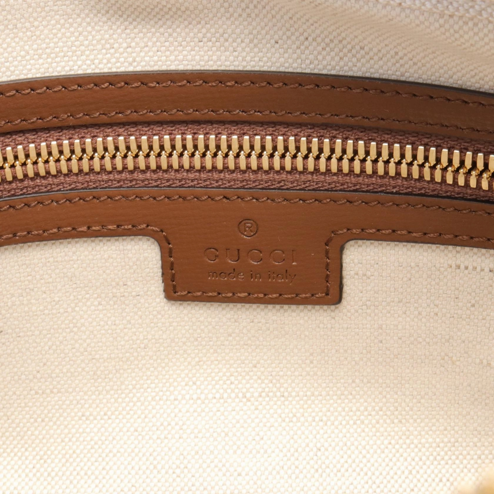 Gucci GG Supreme Shoulder Bag PVC Leather