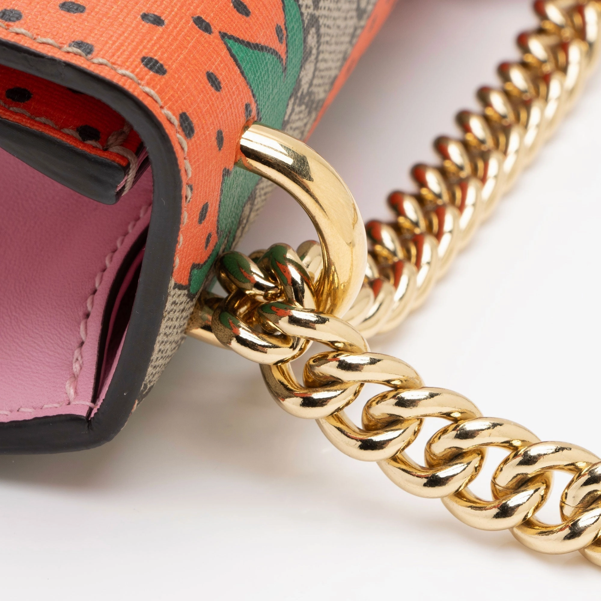 Gucci GG Supreme Strawberry Padlock Small Shoulder Bag (SHF-uX0Syw)