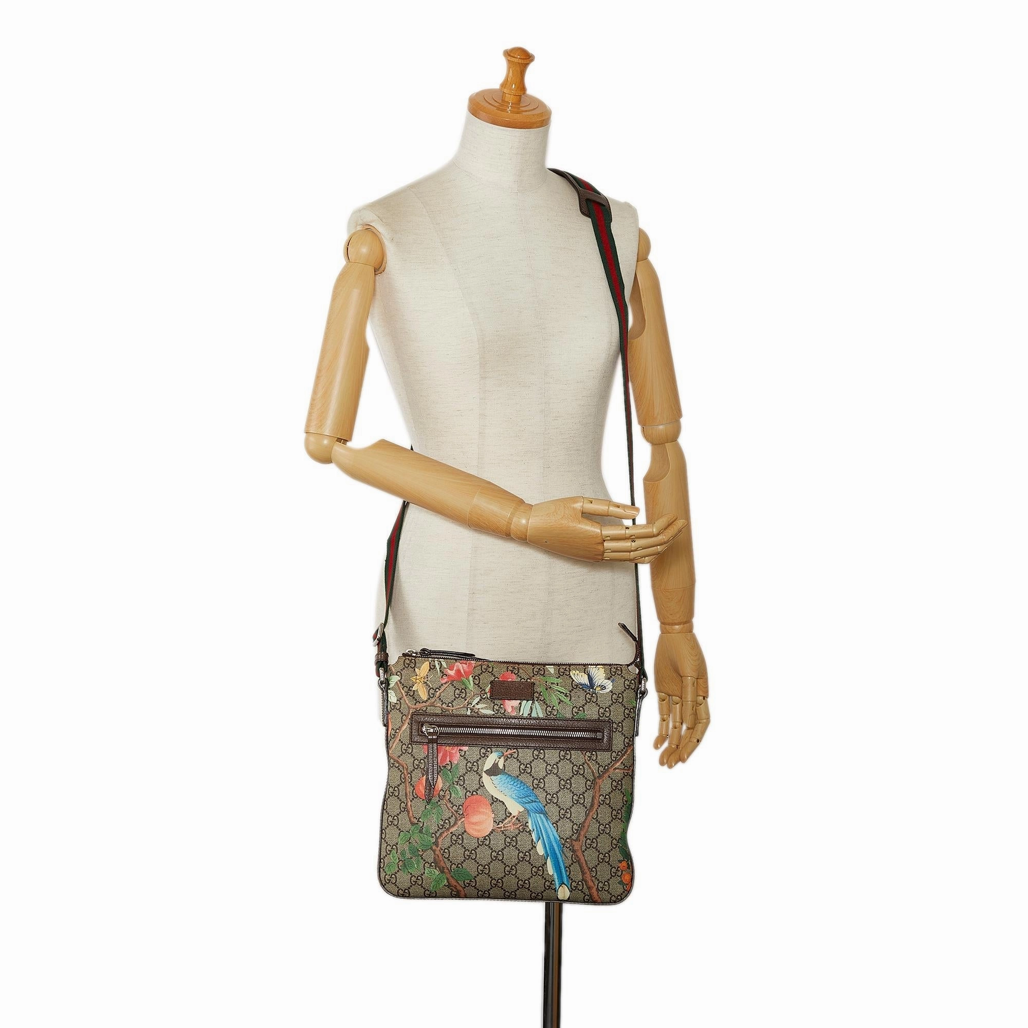 Gucci GG Supreme Tian Crossbody Bag (SHG-wwlGJM)
