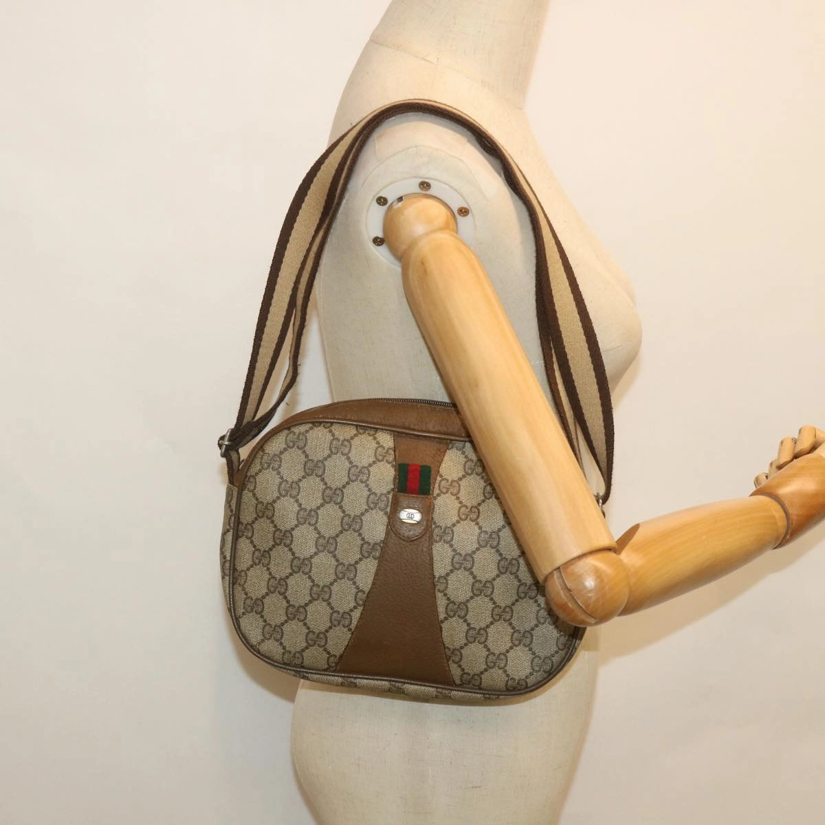 GUCCI GG Supreme Web Sherry Line Shoulder Bag Beige Red 89 01 034  bs9010