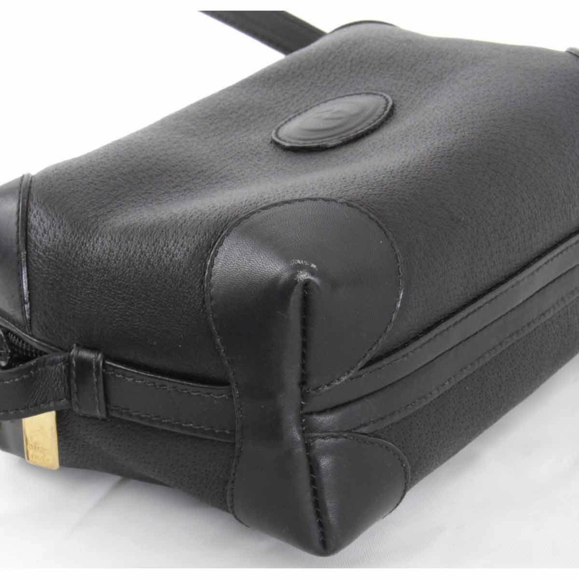 Gucci Gucci Interlocking  Leather Shoulder Bag (Pre-Owned)
