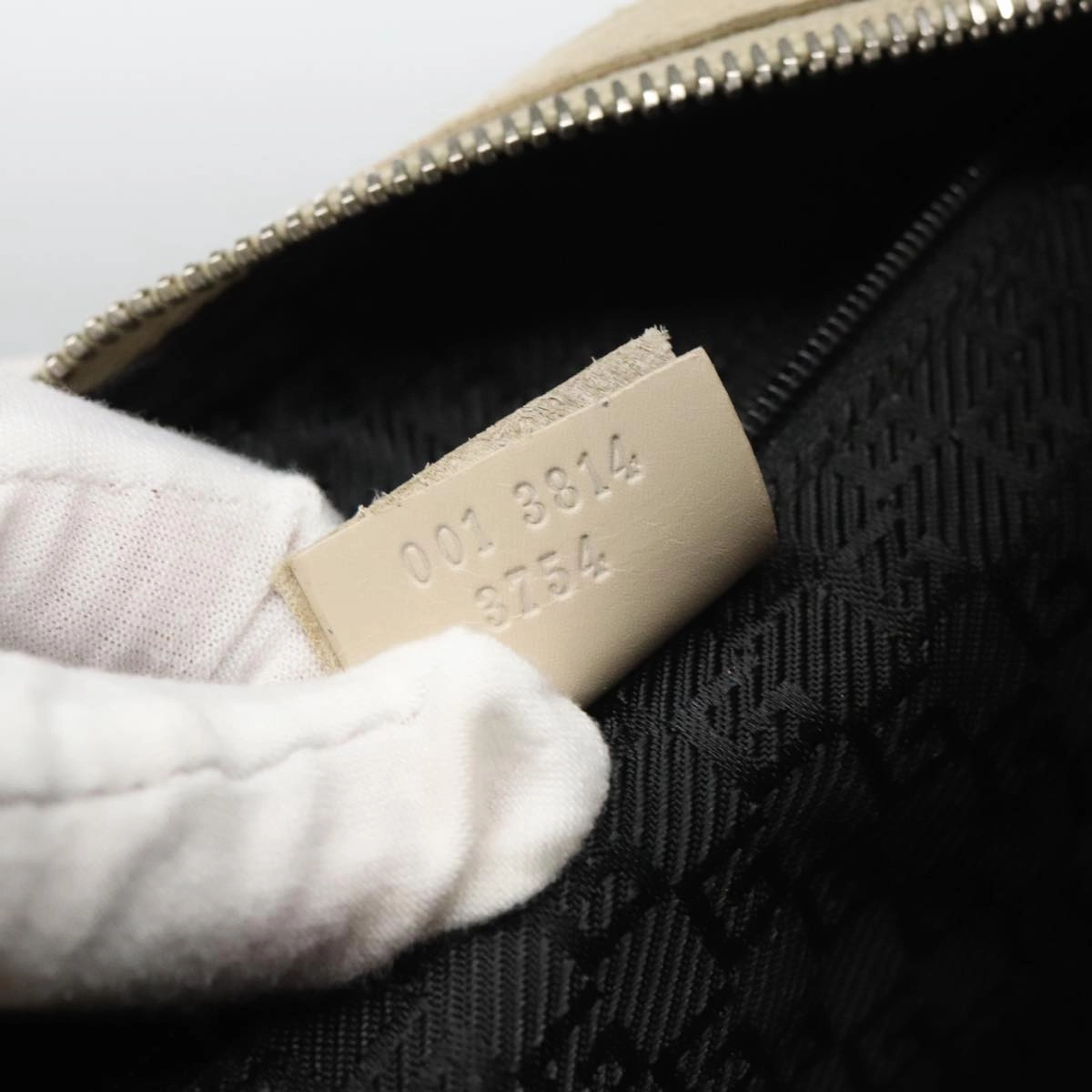 Gucci Hobo Beige Leather Shoulder Bag ()