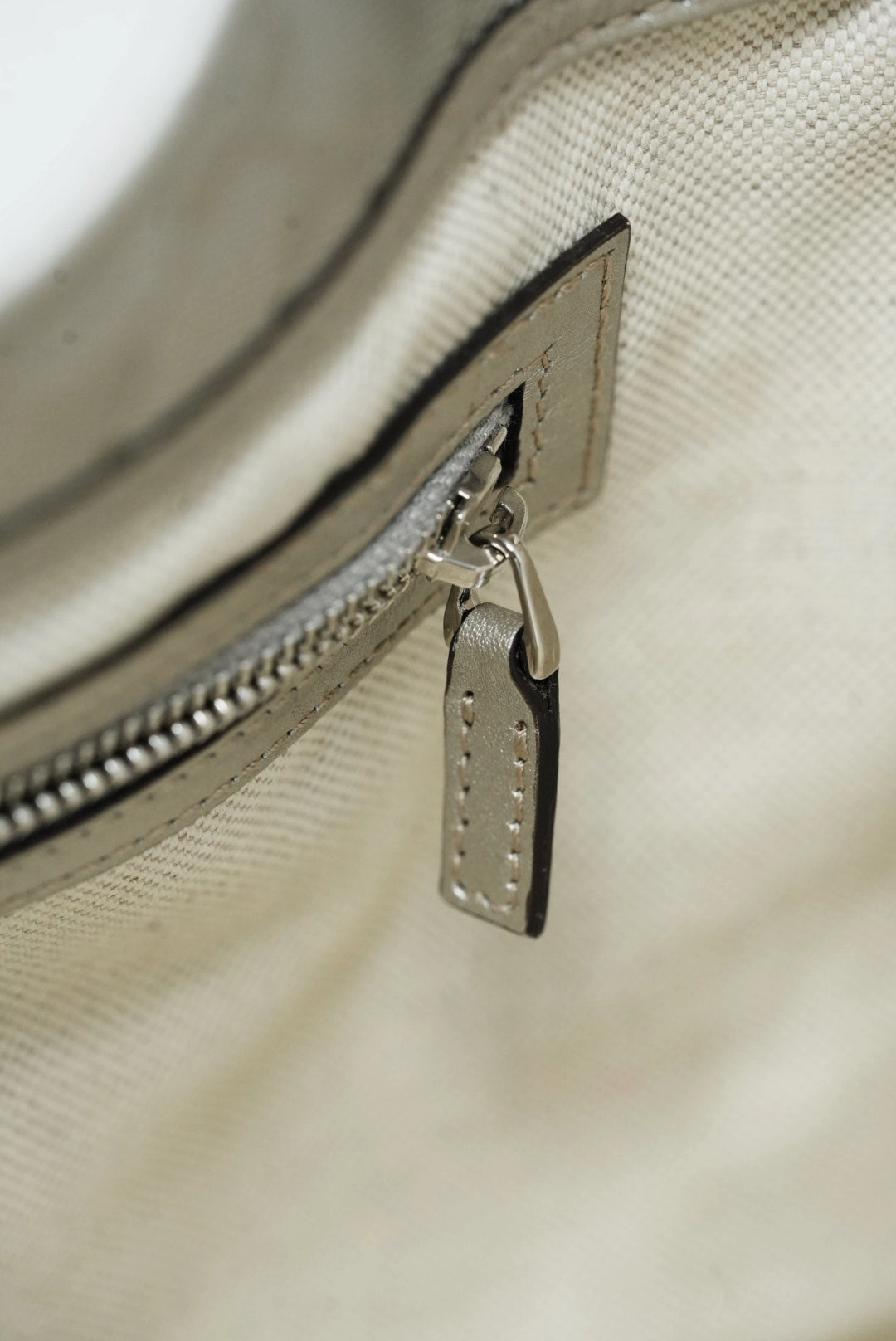 Gucci Imprime Silver GG Joy Shoulder Bag