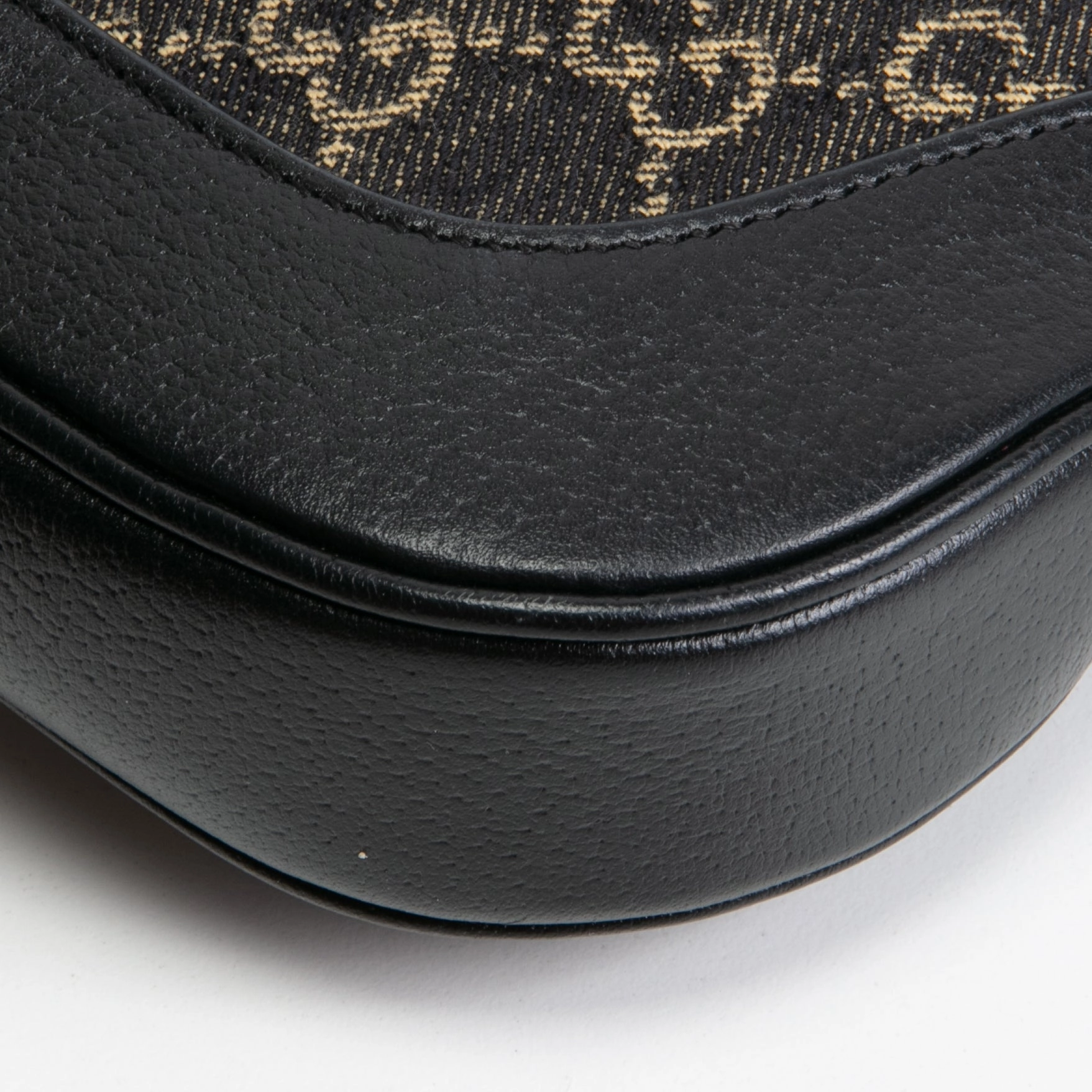 GUCCI Jackie 1961 GG Denim Small- Black