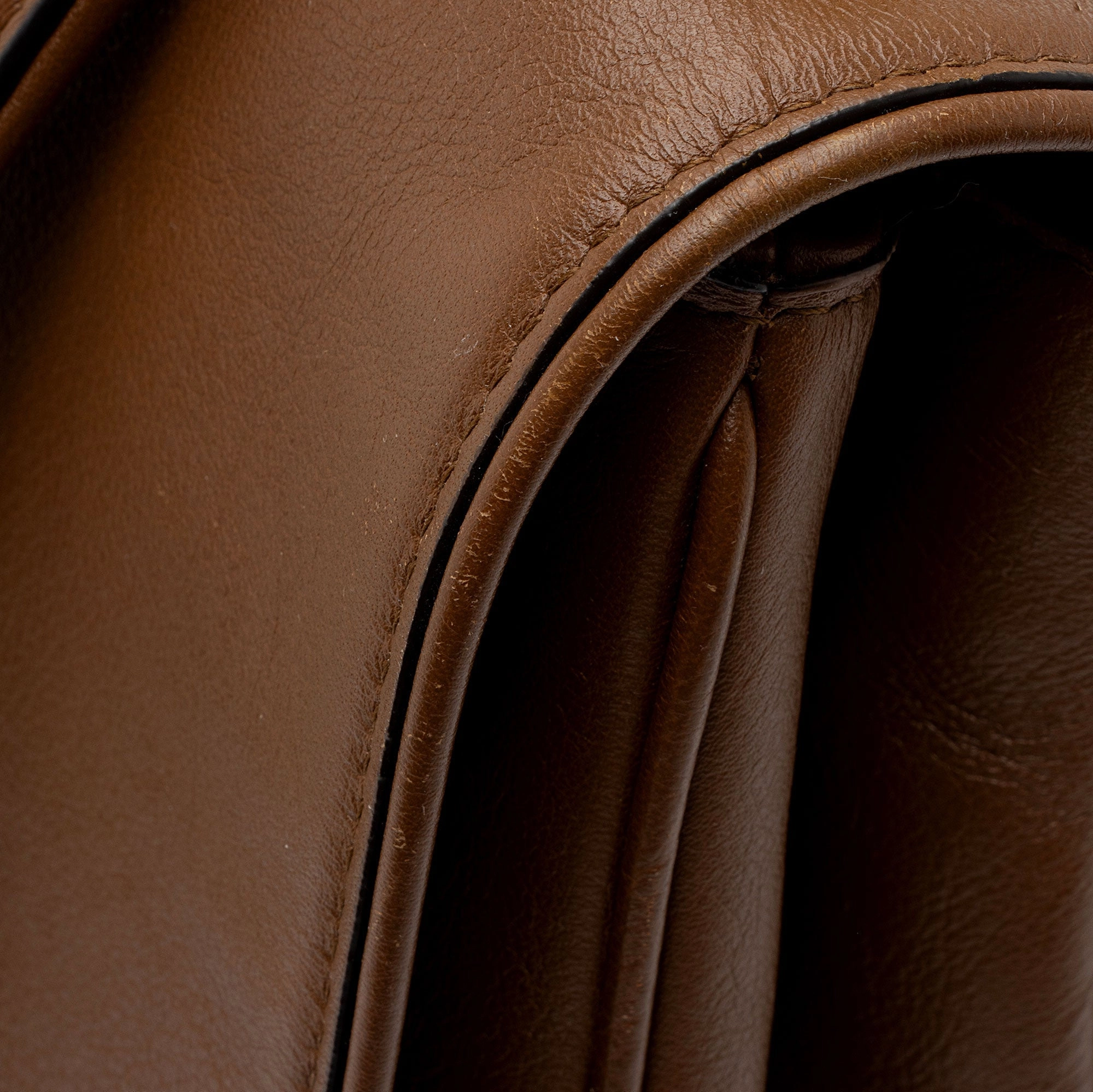 Gucci Leather Blondie Medium Shoulder Bag (SHF-5MZJz2)