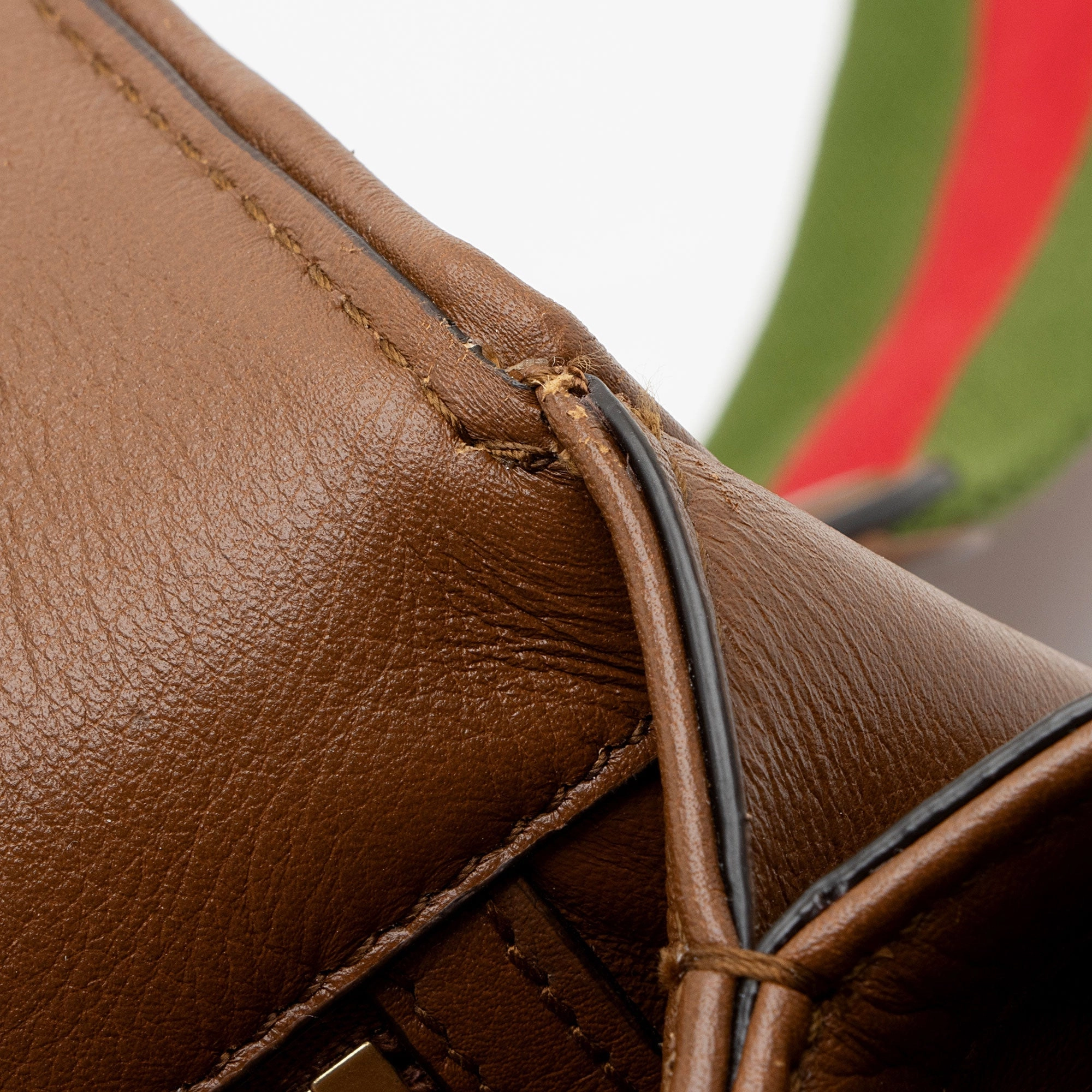 Gucci Leather Blondie Medium Shoulder Bag (SHF-5MZJz2)