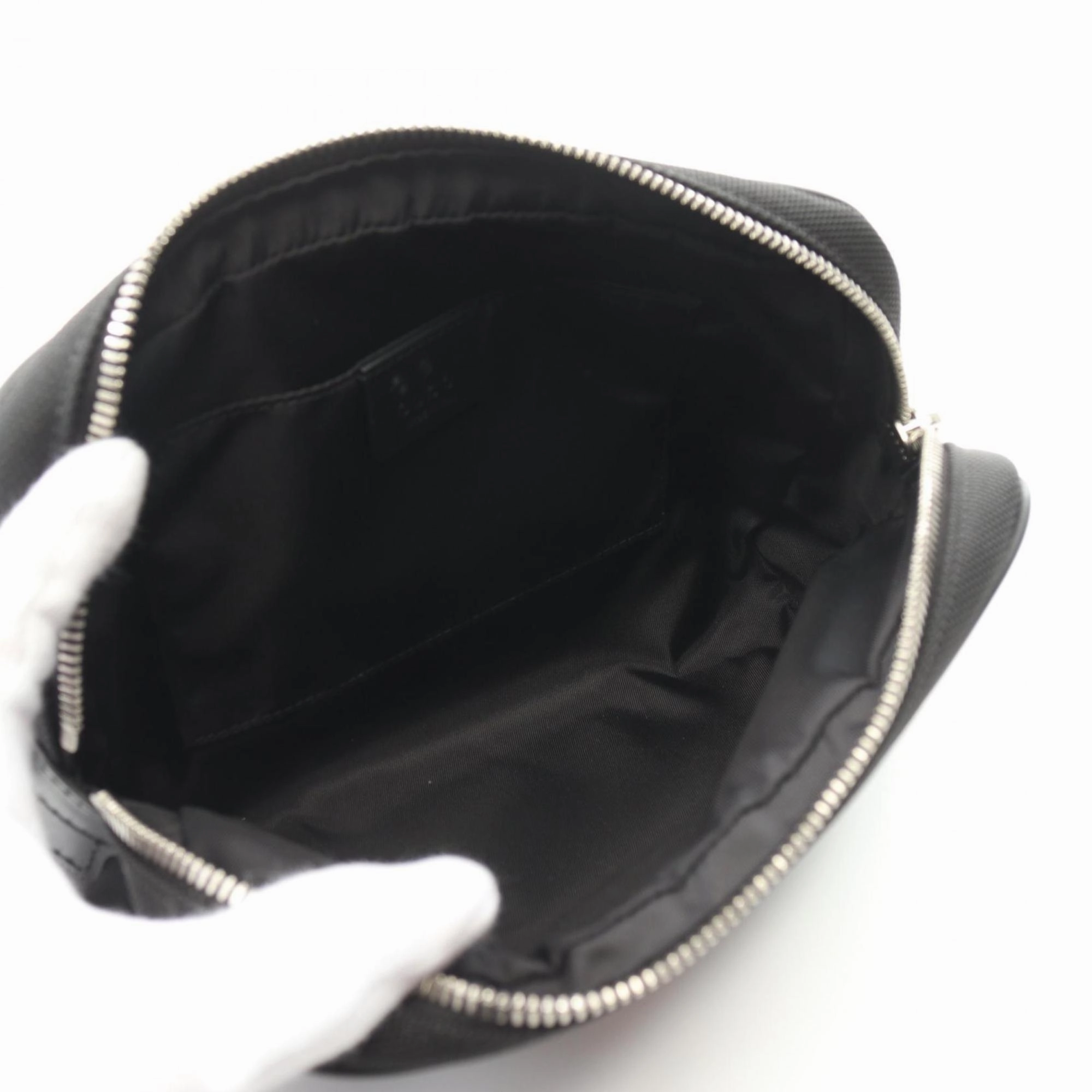 Gucci  Leather Nylon Canvas Fanny Pack (Pre-Owned)