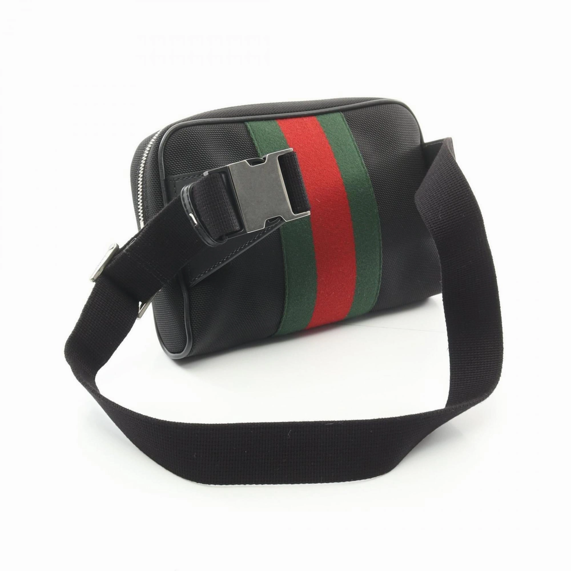 Gucci  Leather Nylon Canvas Fanny Pack (Pre-Owned)