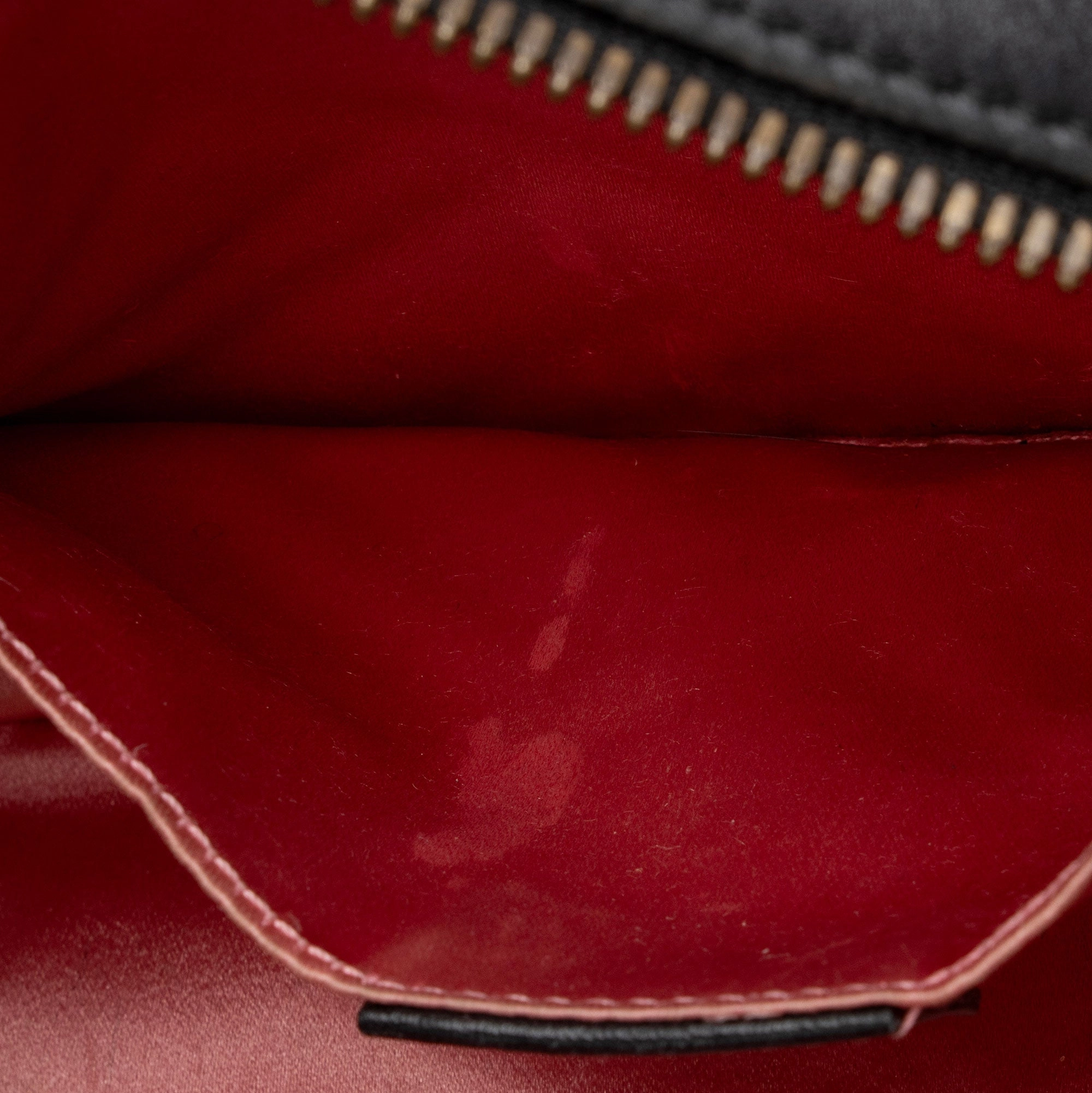 Gucci Matelasse Leather GG Marmont Small Shoulder Bag (SHF-cKg6iD)