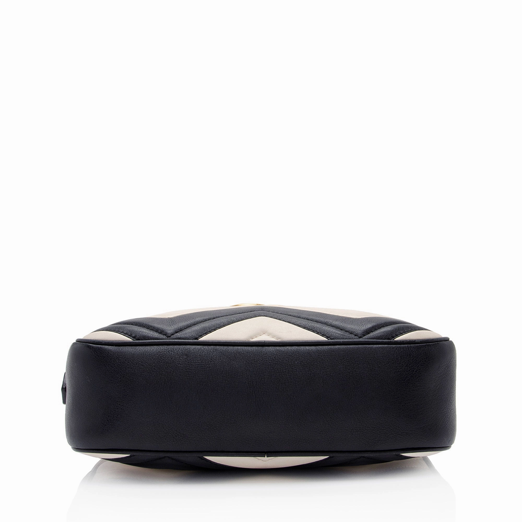 Gucci Matelasse Leather GG Marmont Small Shoulder Bag (SHF-cKg6iD)