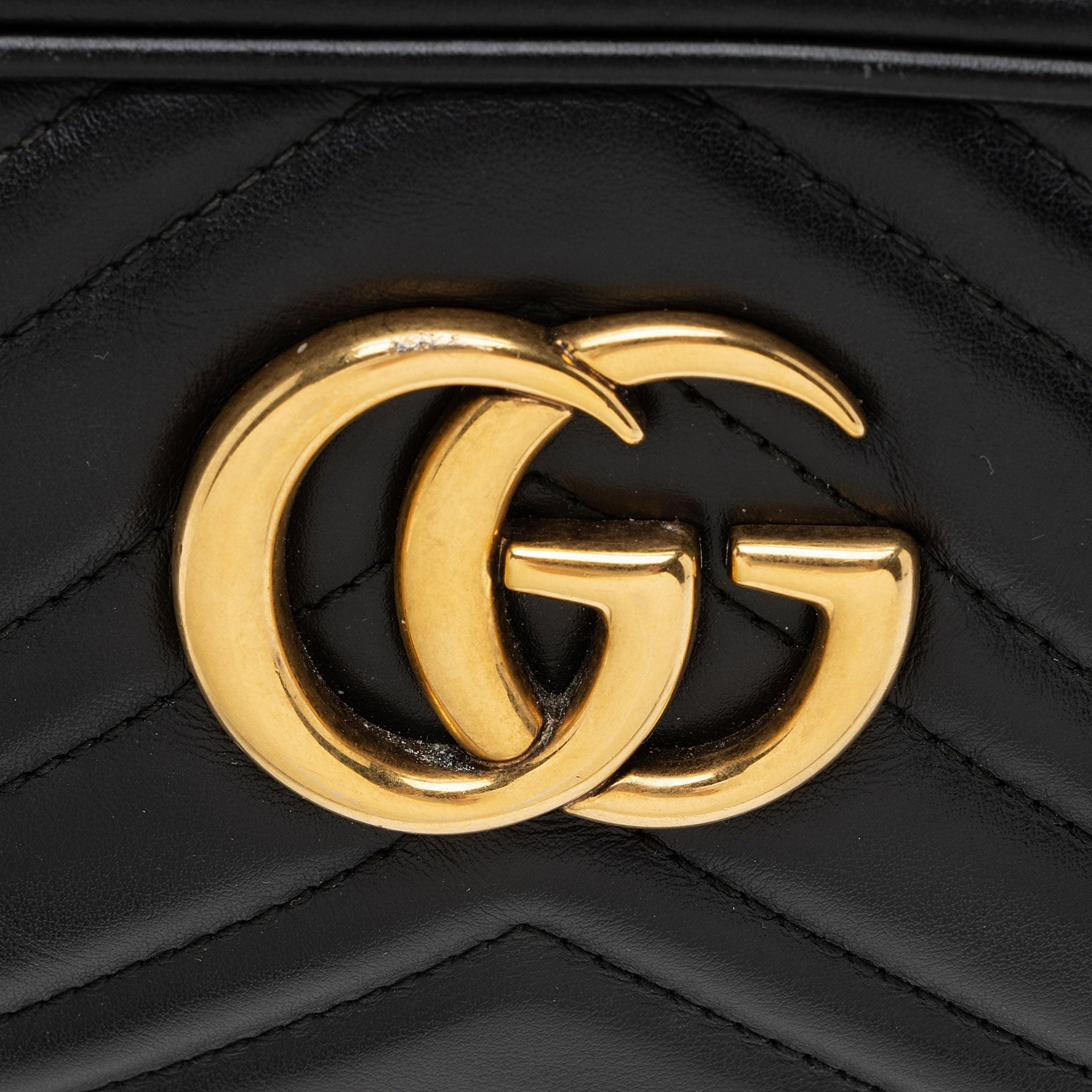 Gucci Matelasse Leather GG Marmont Small Shoulder Bag (SHF-E9Frrv)