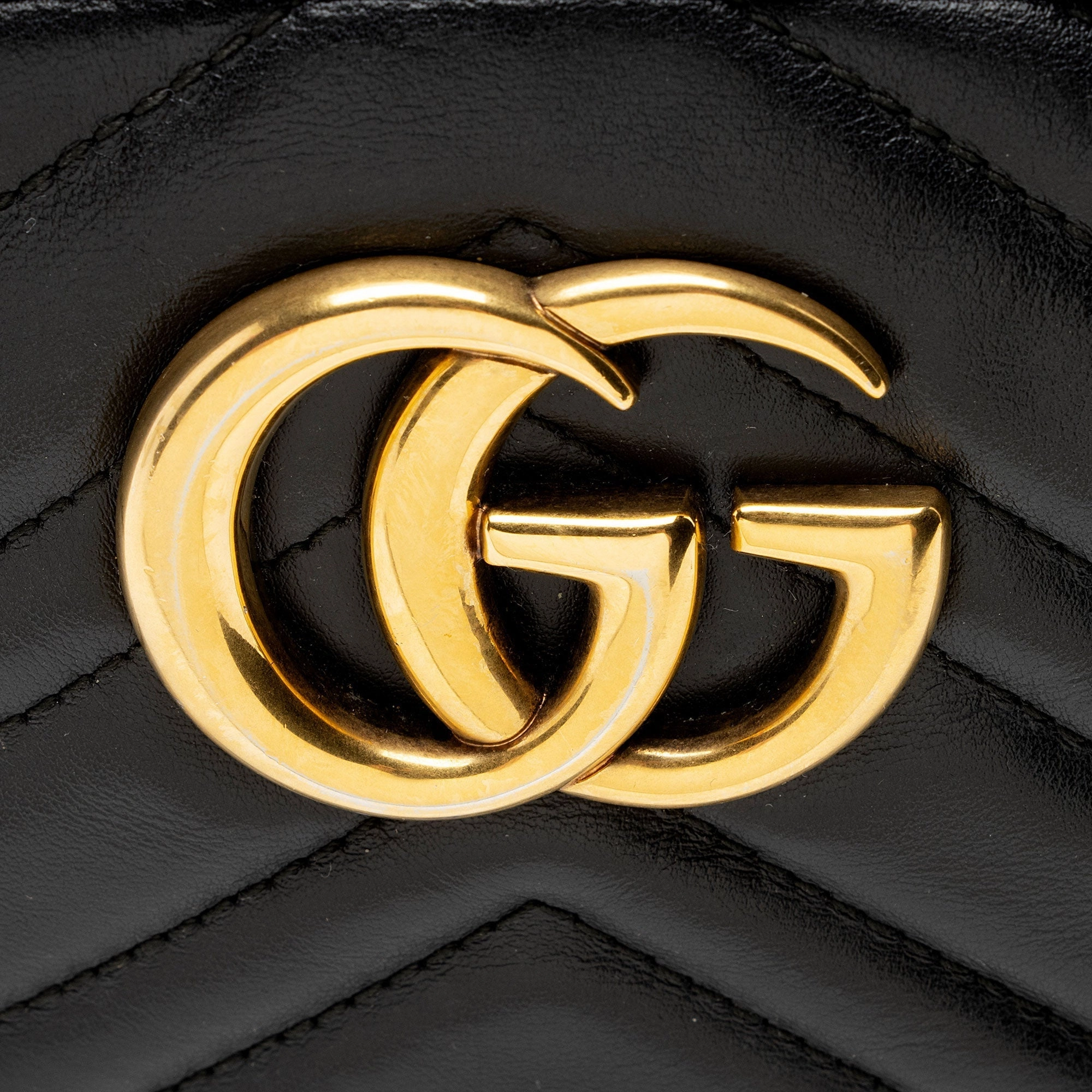 Gucci Matelasse Leather GG Marmont Small Shoulder Bag (SHF-FVS5c3)