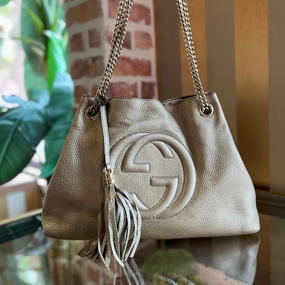 GUCCI Medium Soho Chain Metallic Pebbled Shoulder Bag