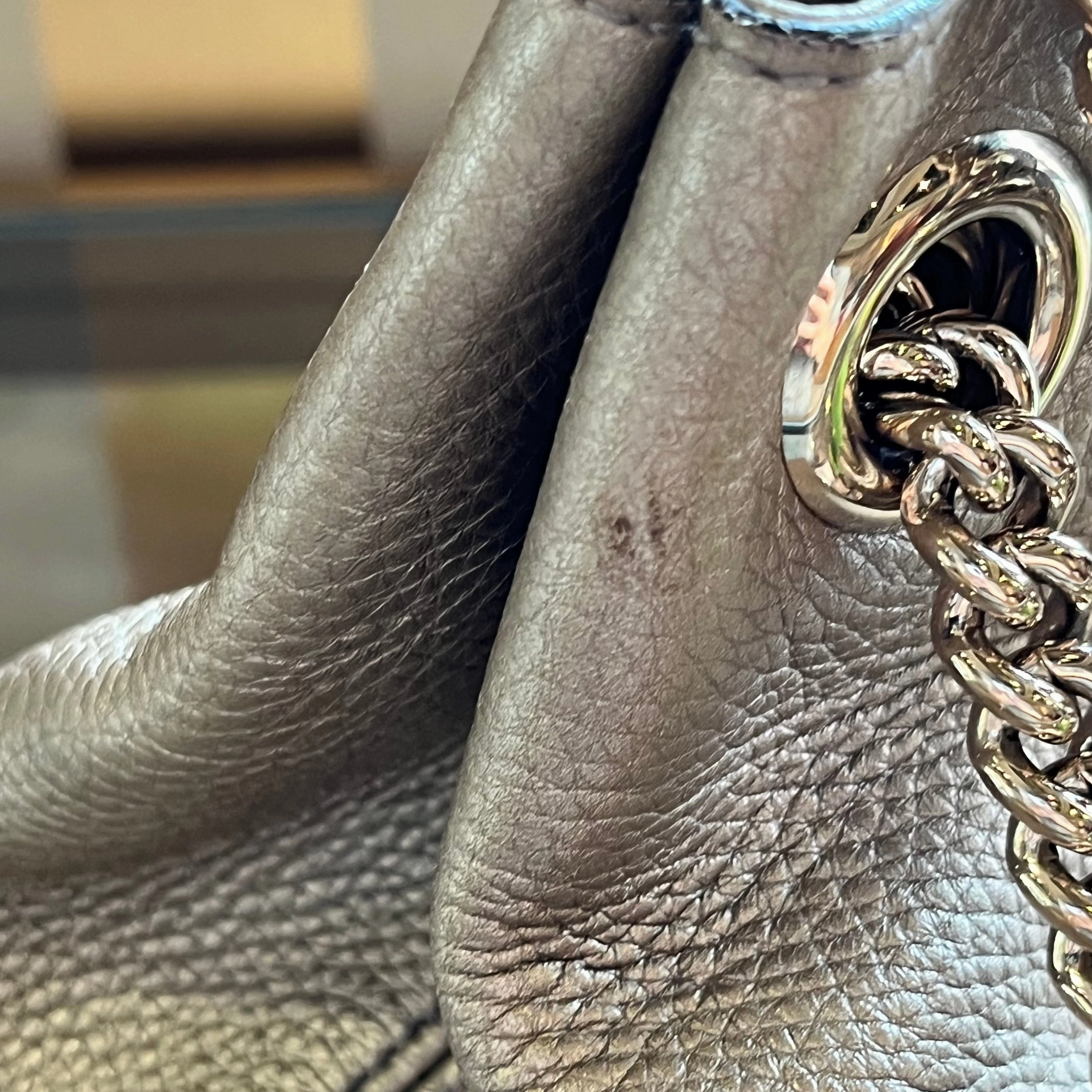 GUCCI Medium Soho Chain Metallic Pebbled Shoulder Bag