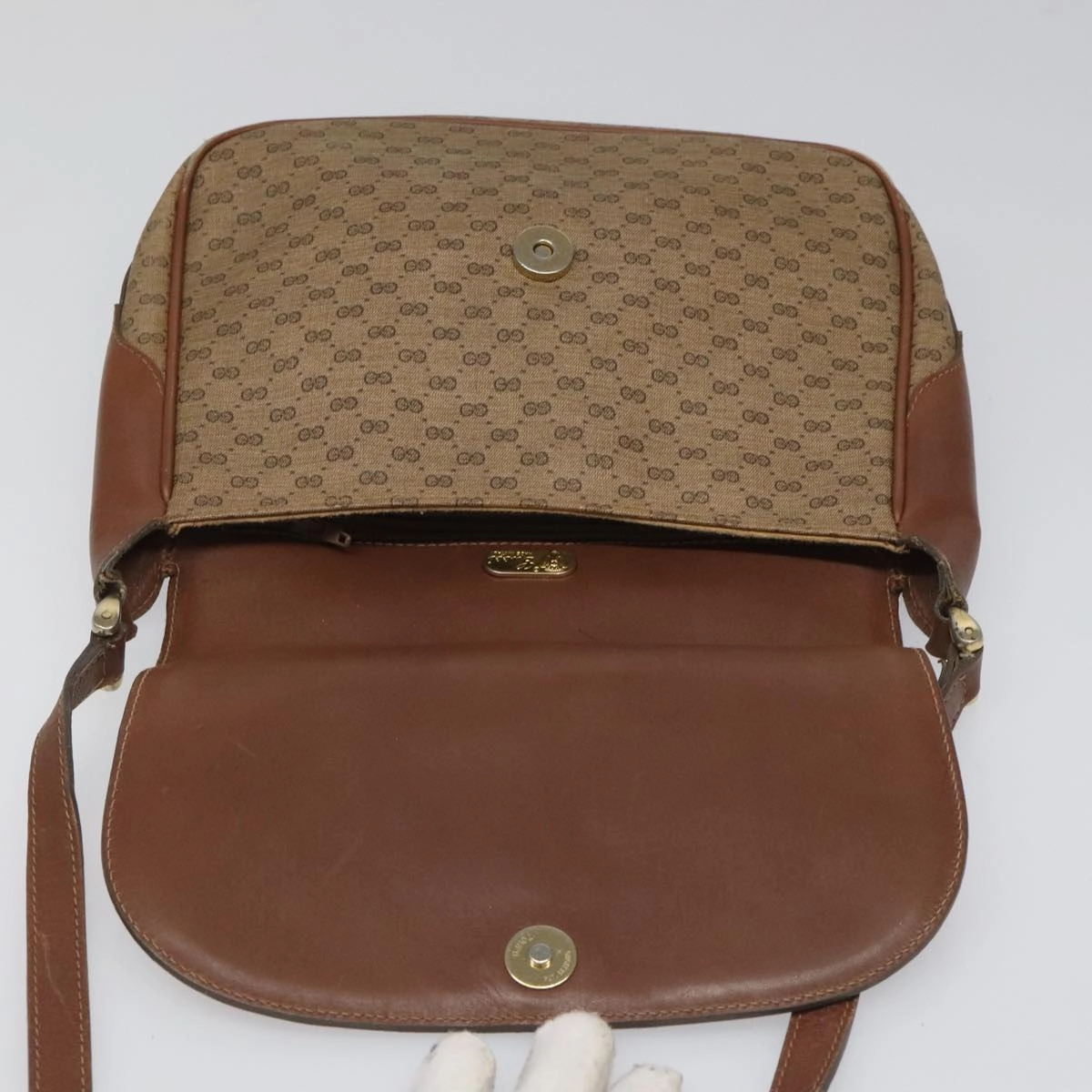 Gucci Micro Small Gg Canvas Brown Canvas Shoulder Bag ()