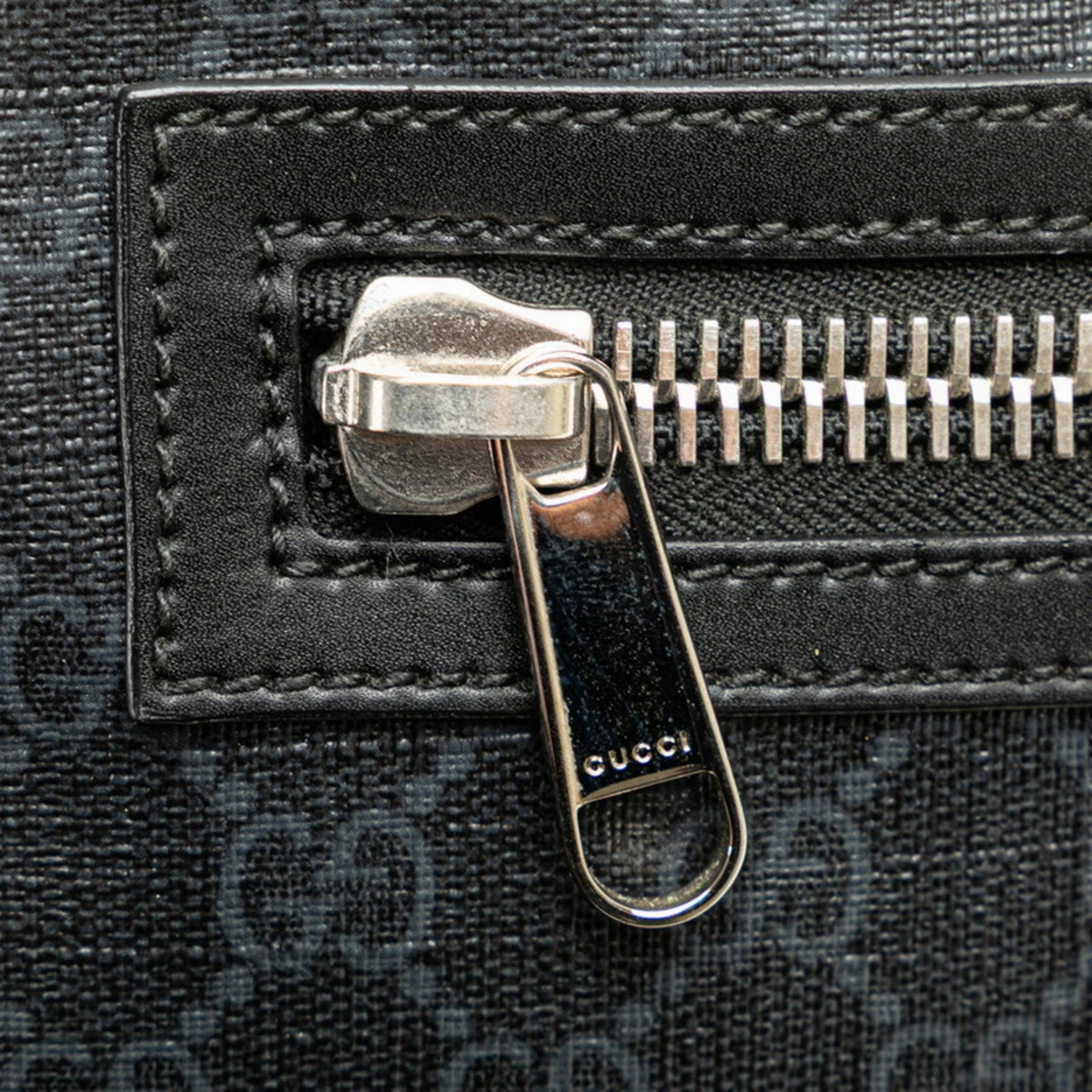 Gucci Pvc Leather Fanny Pack (Pre-Owned)
