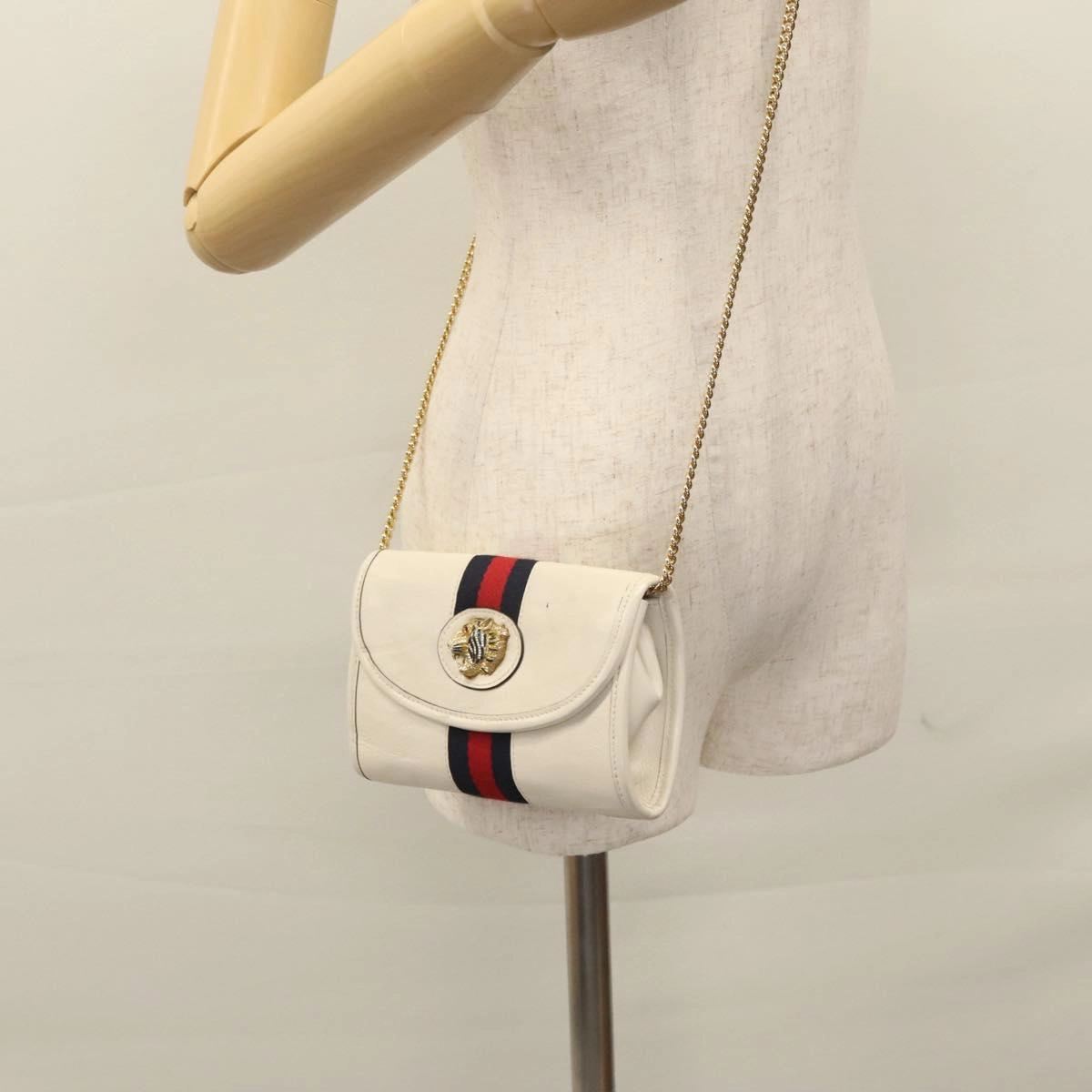 Gucci Rajah White Leather Shoulder Bag ()