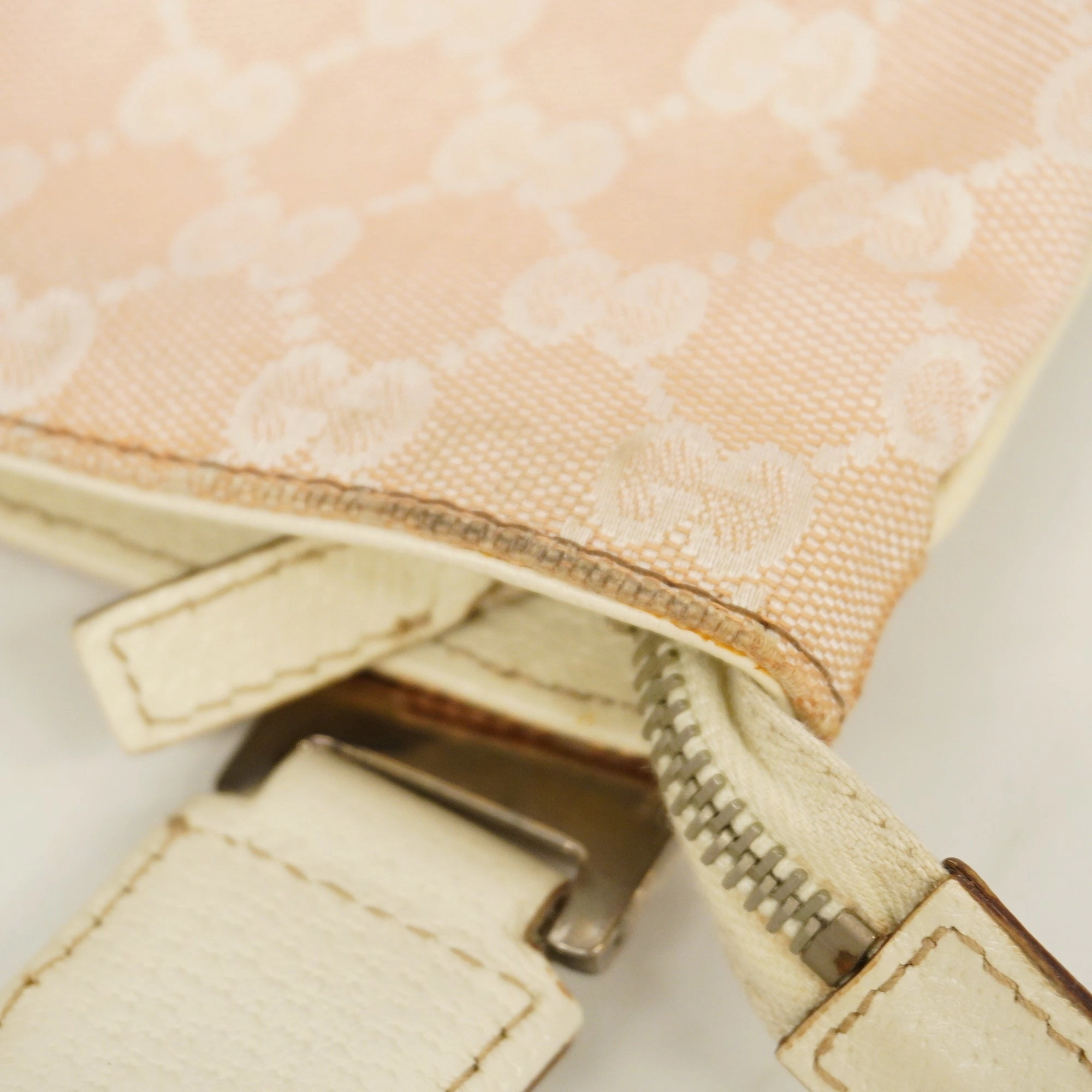 GUCCI  Shoulder Bag 181067 Women's GG Canvas Shoulder Bag Light Pink
