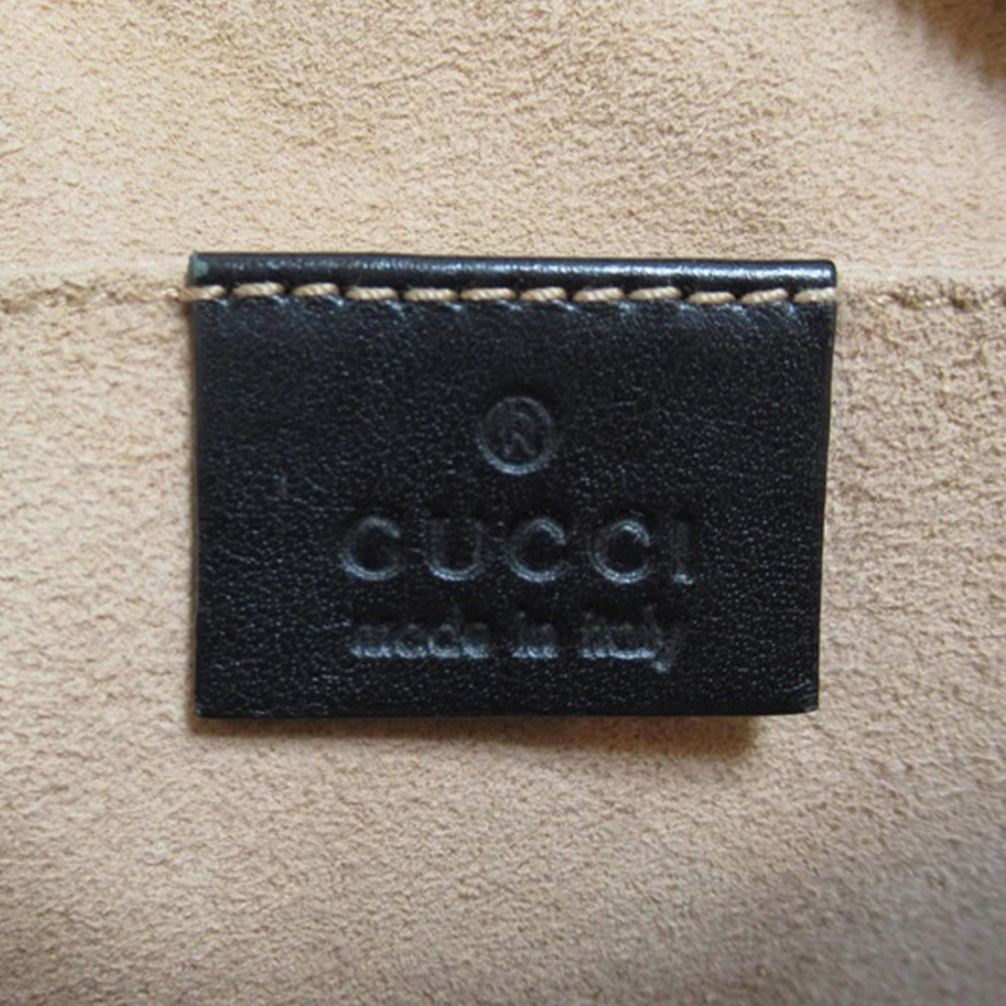 Gucci Small GG Marmont Matelasse Crossbody (SHG-iSK2fG)