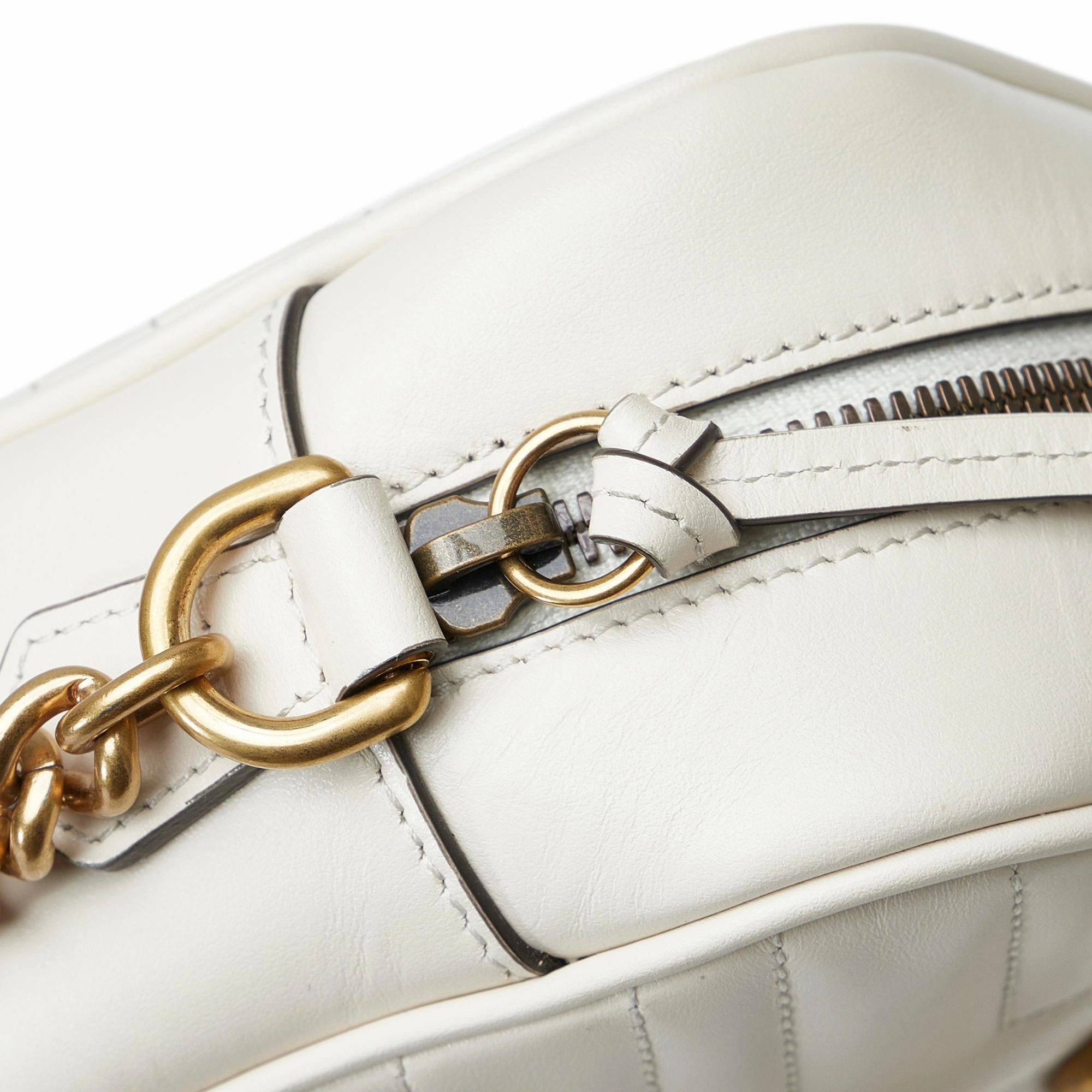Gucci Small GG Marmont Matelasse Crossbody (SHG-WnmqBb)
