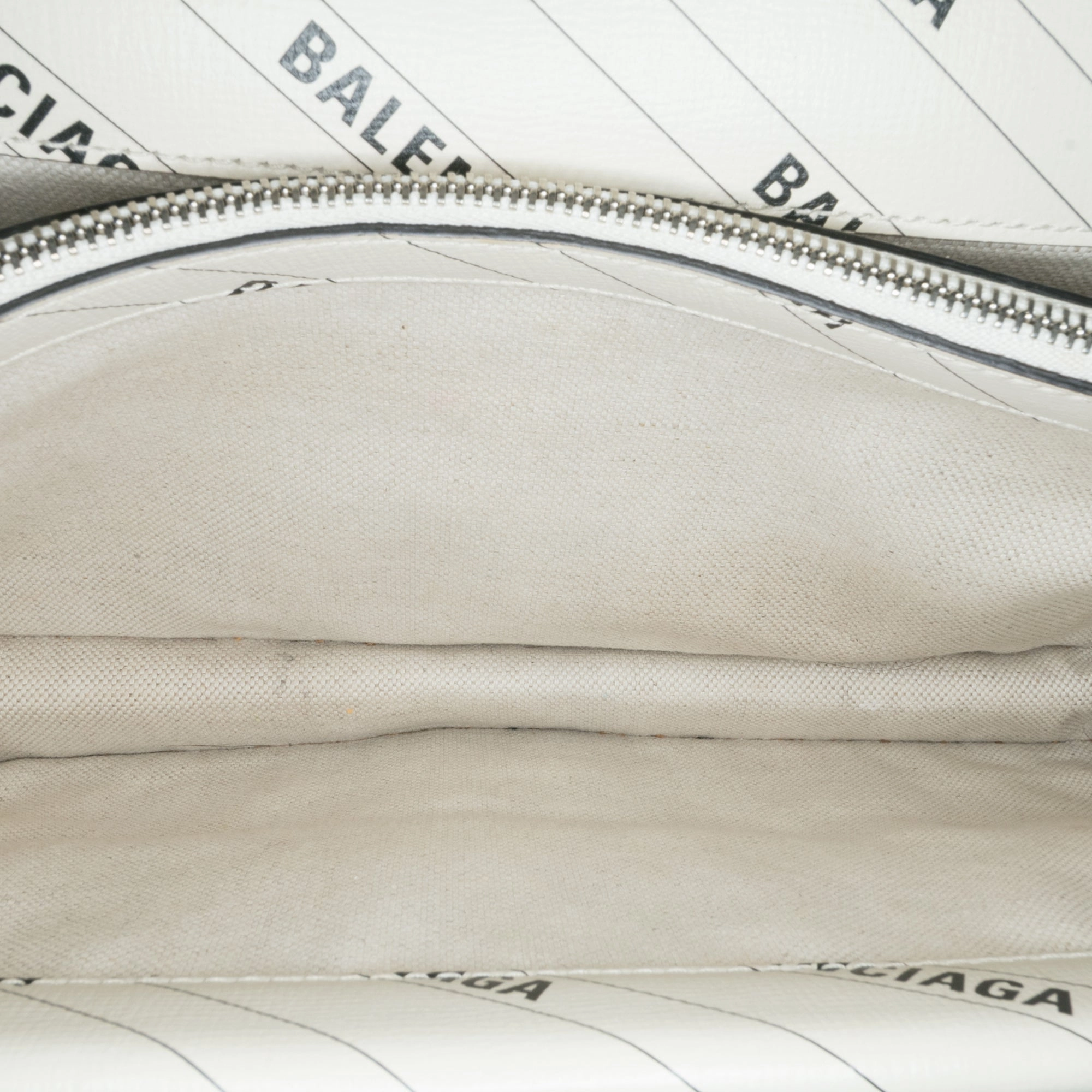 Gucci The Hacker Project Small Leather Dionysus Shoulder Bag (22511)