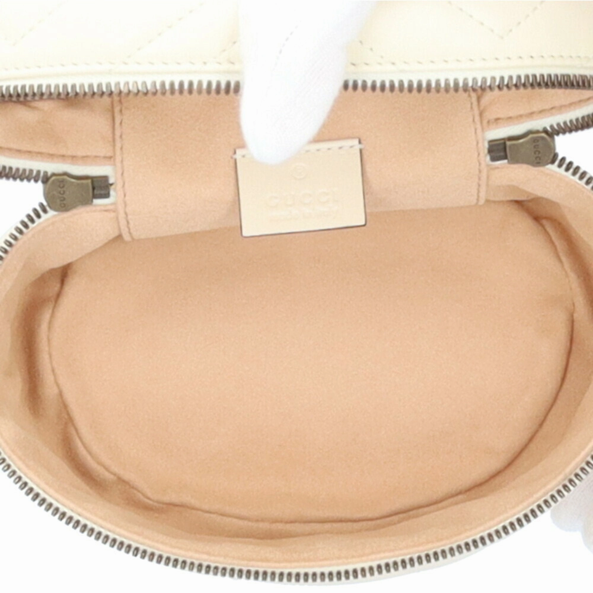 Gucci Vanity  Leather Shoulder Bag ()