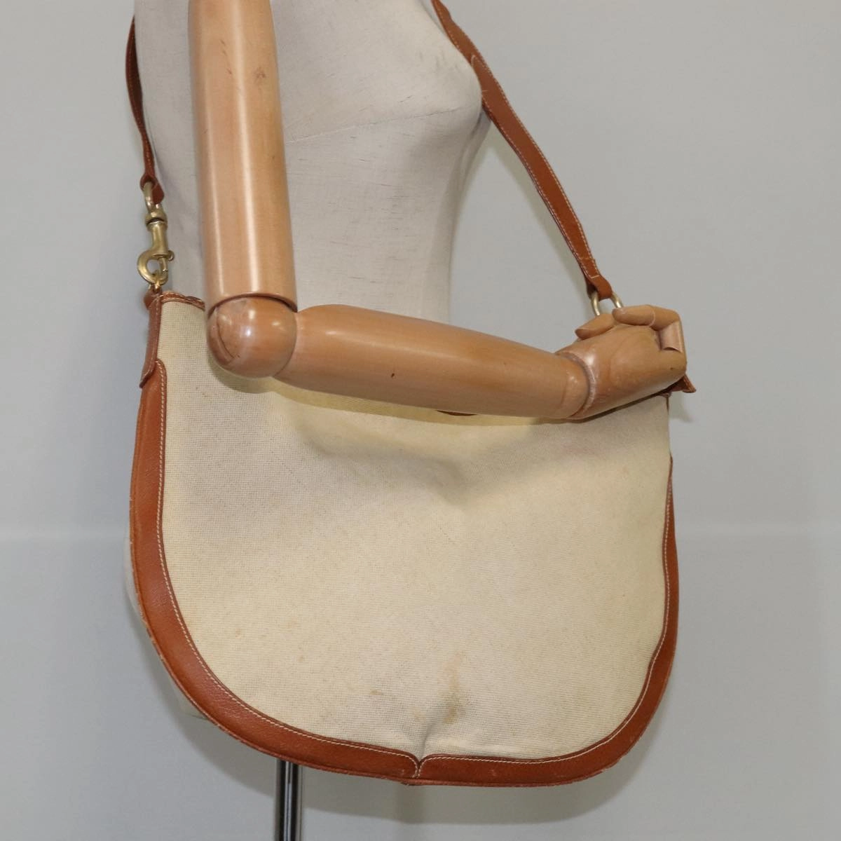 Gucci Vintage Beige Canvas Shoulder Bag ()