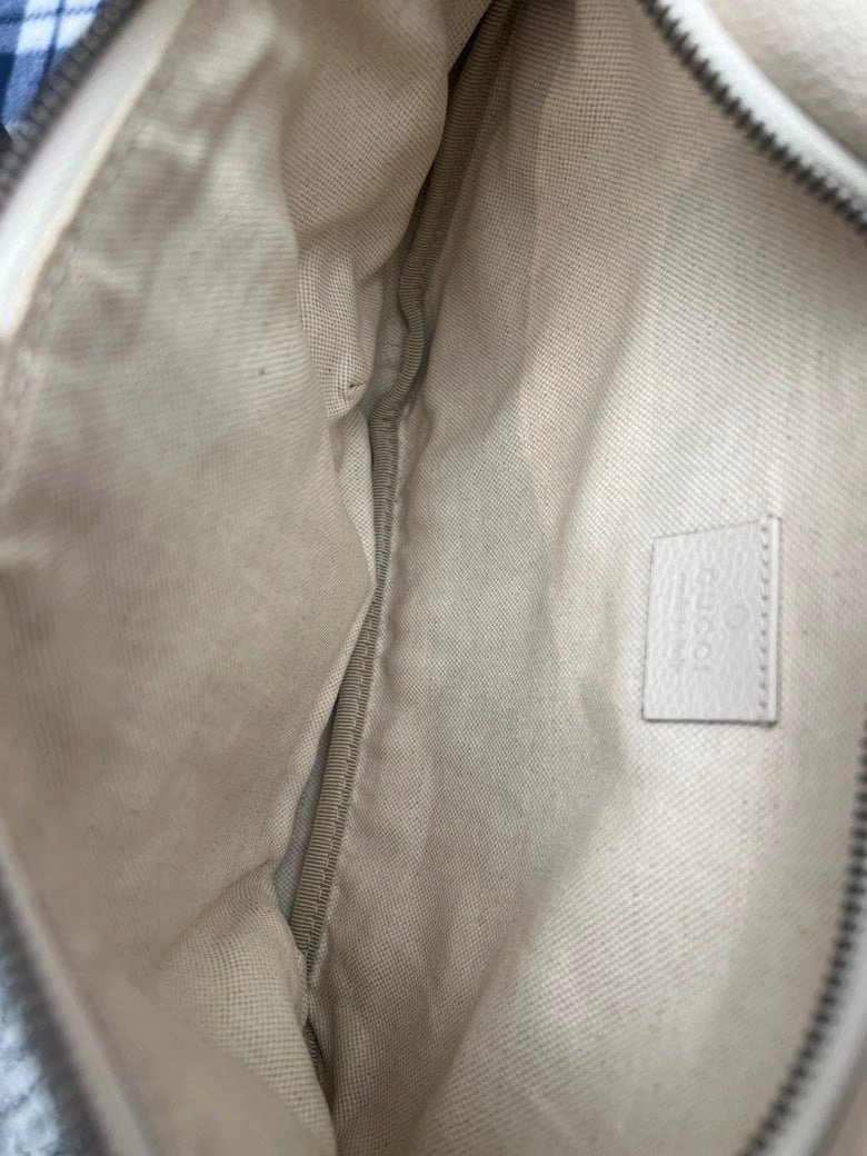 Gucci Vintage White Leather Crossbody Bag with Red and Blue Strap